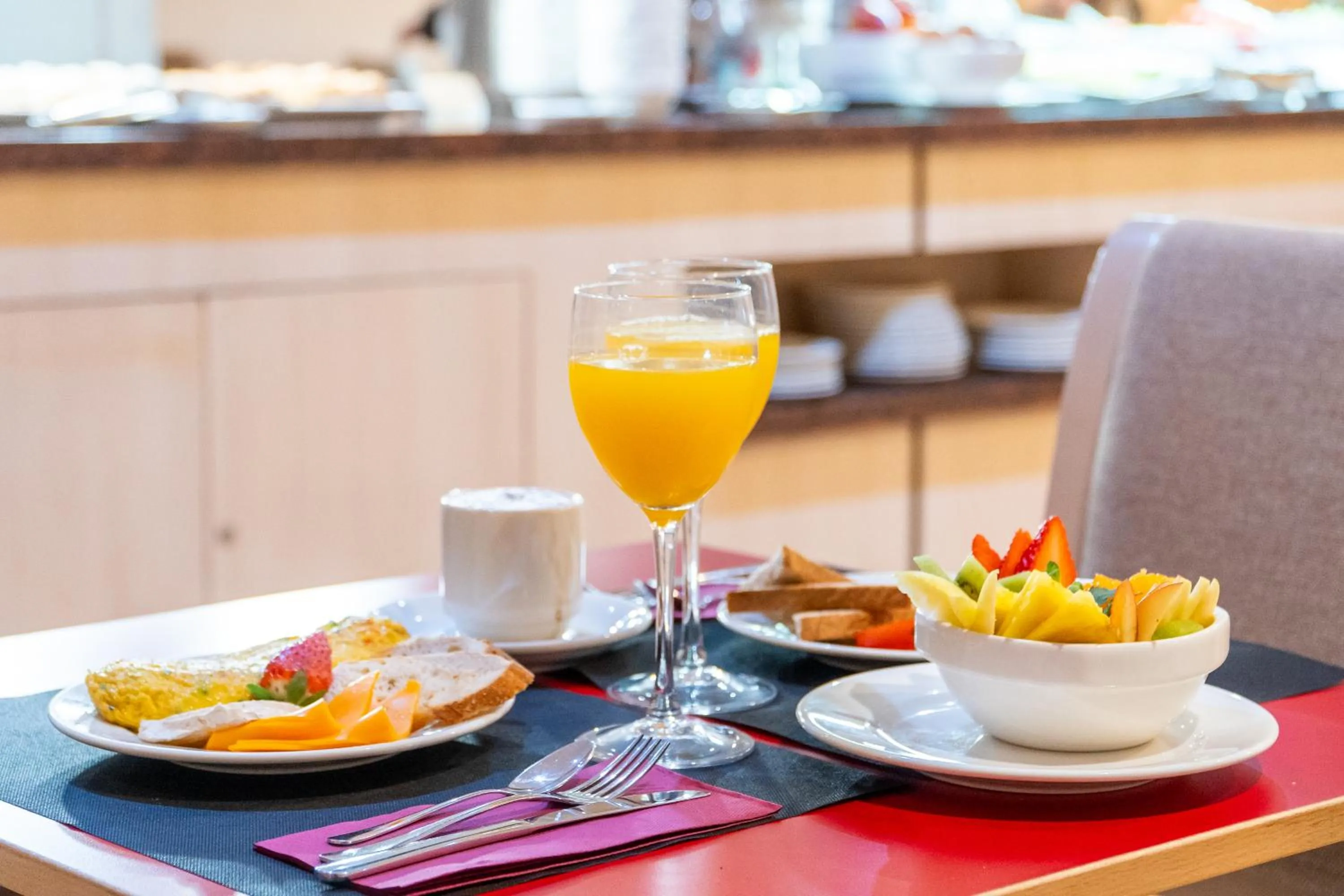 Food and drinks in Sunotel Junior