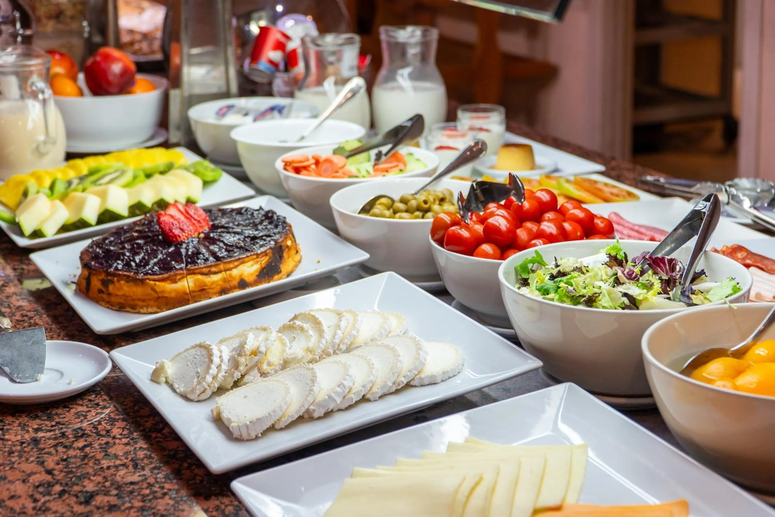 Buffet breakfast in Sunotel Junior