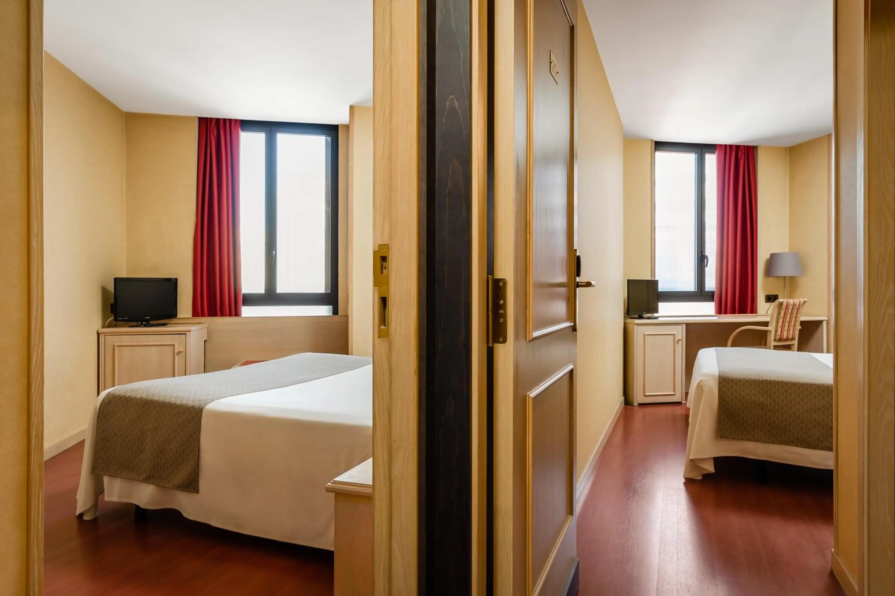 Bed in Sunotel Junior