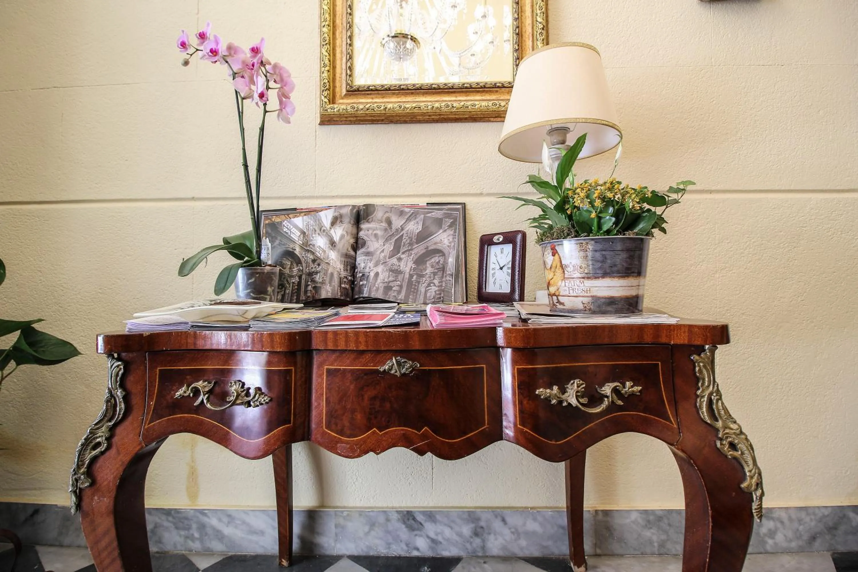 Decorative detail in B&B Al Piazza Marina