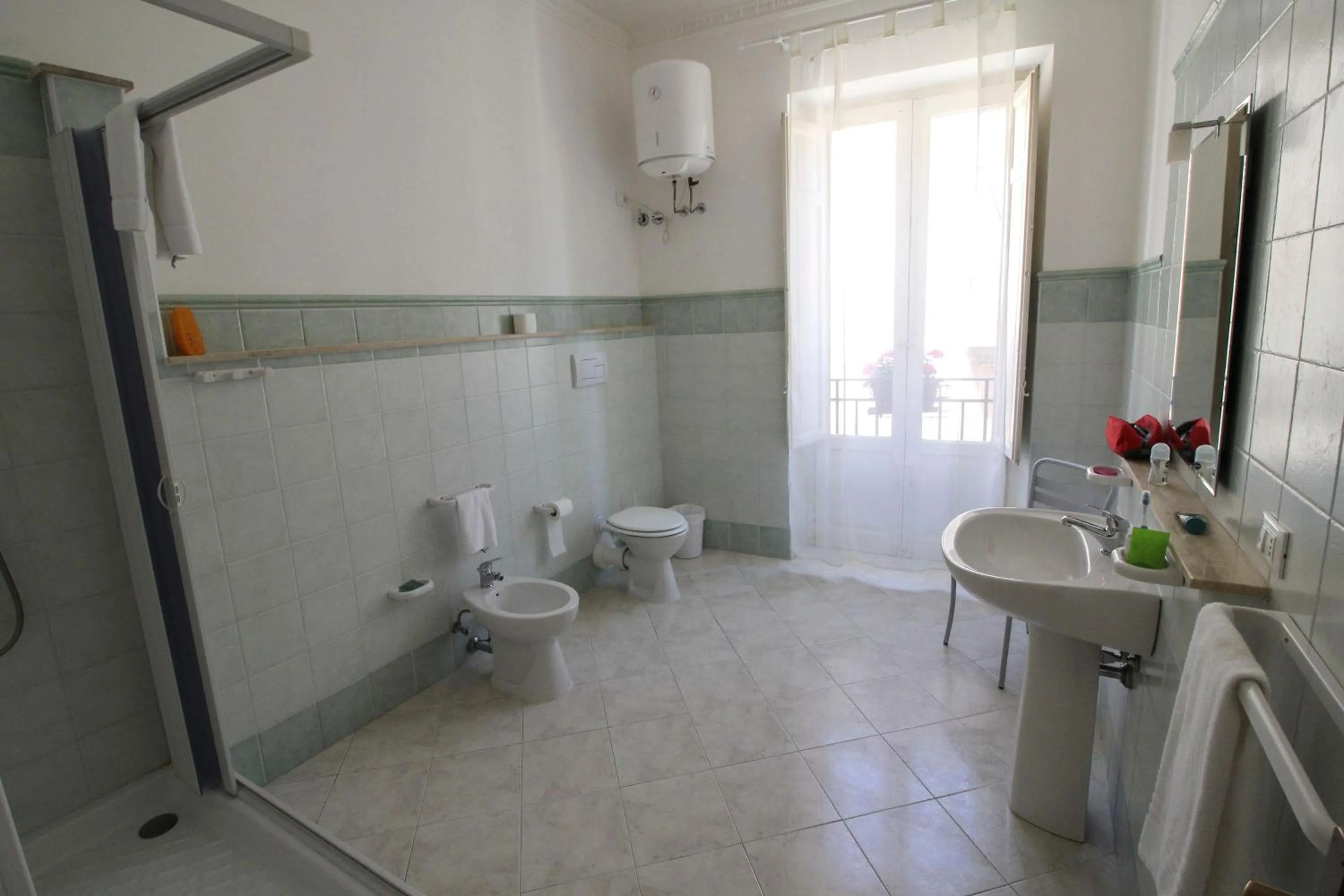 Bathroom in B&B Al Piazza Marina