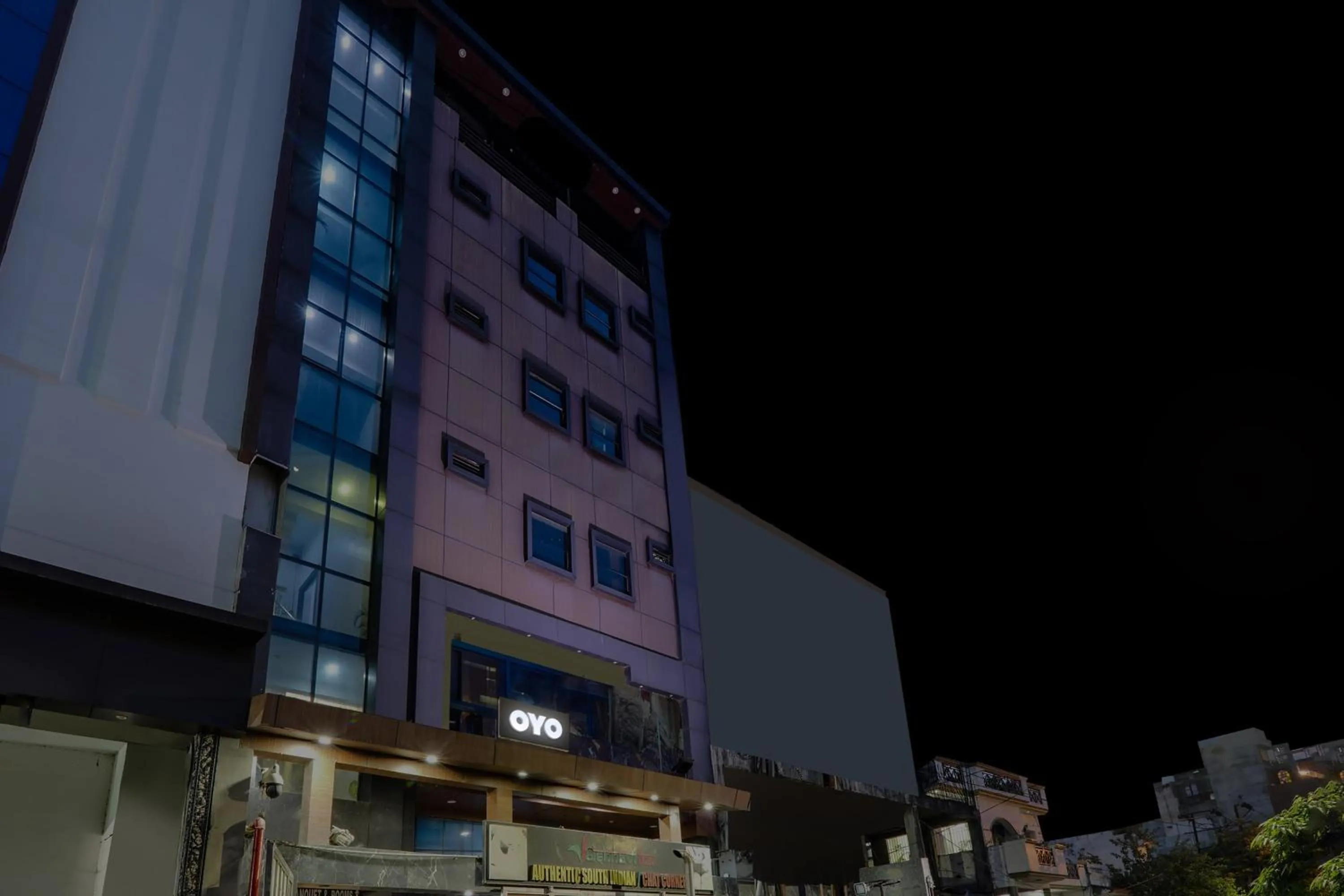 Facade/entrance in Super Townhouse Hotel Vaishnavi Inn