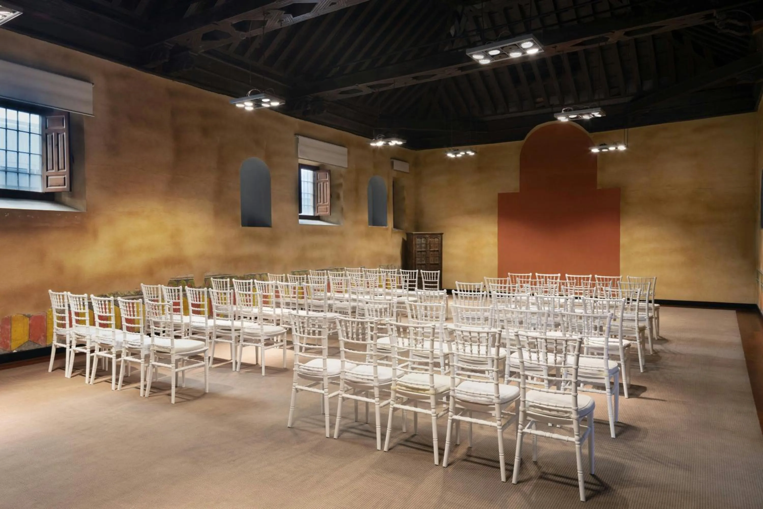 Meeting/conference room in Hotel Palacio de Santa Paula, Autograph Collection