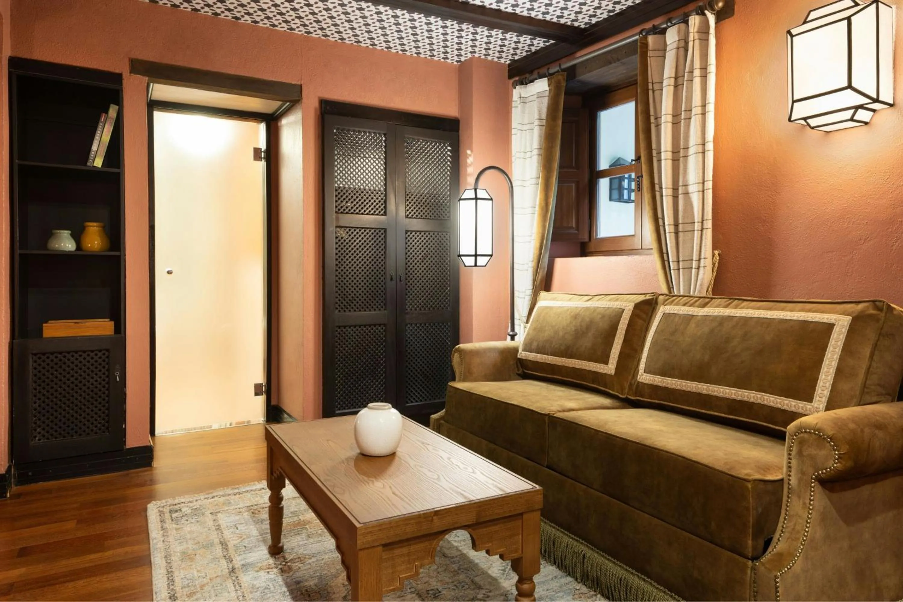 Photo of the whole room in Hotel Palacio de Santa Paula, Autograph Collection