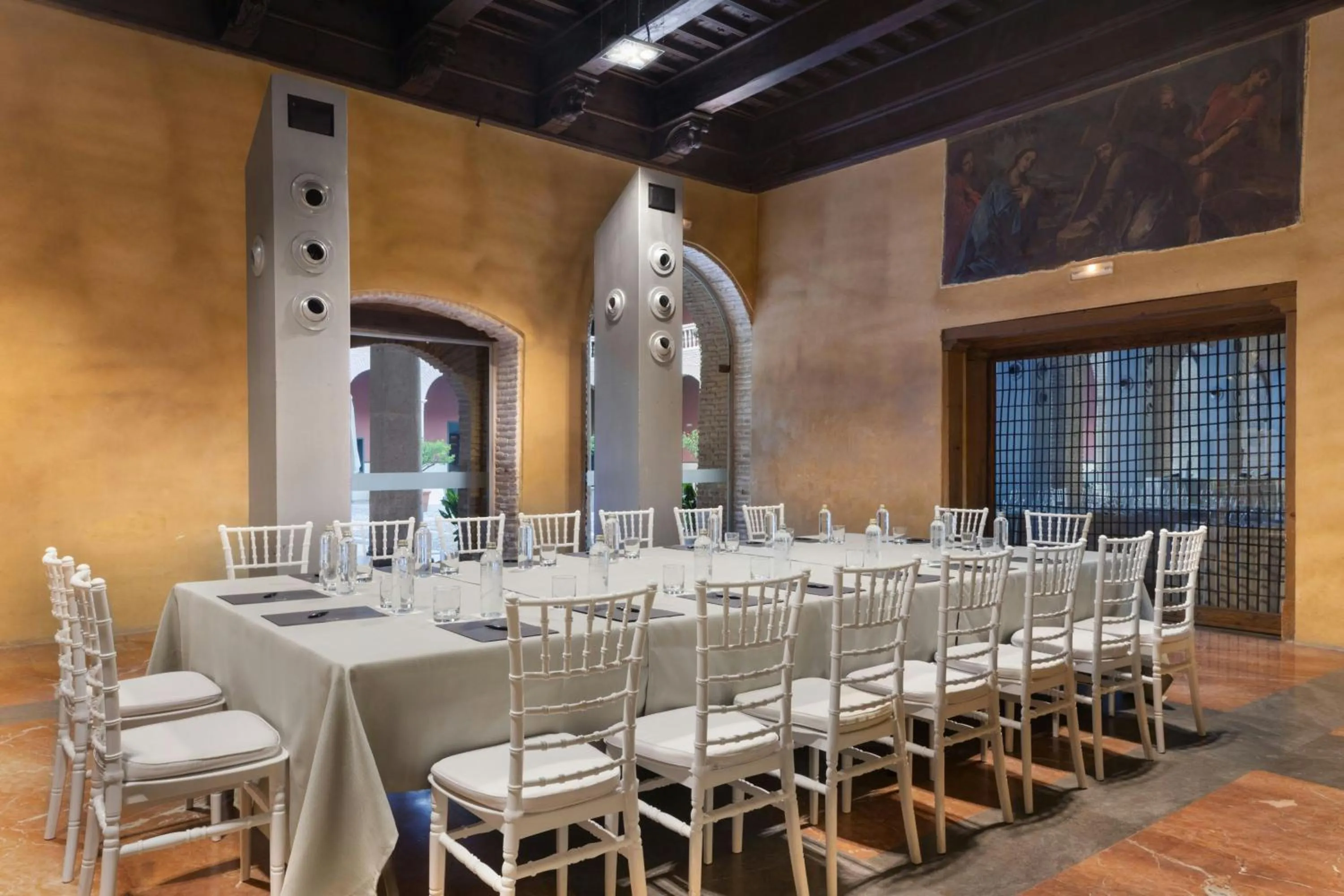 Meeting/conference room in Hotel Palacio de Santa Paula, Autograph Collection
