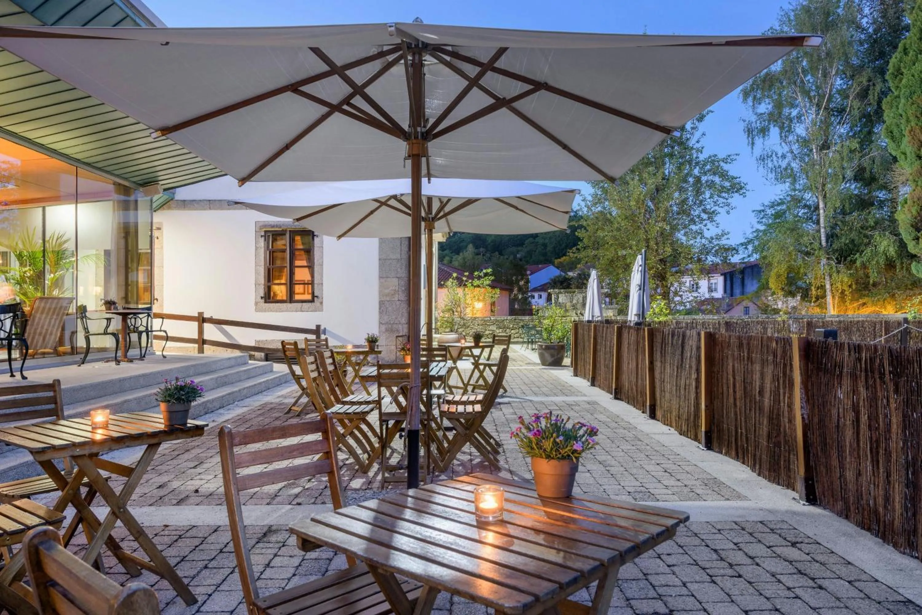 Lounge or bar in Hotel Palacio del Carmen, Autograph Collection