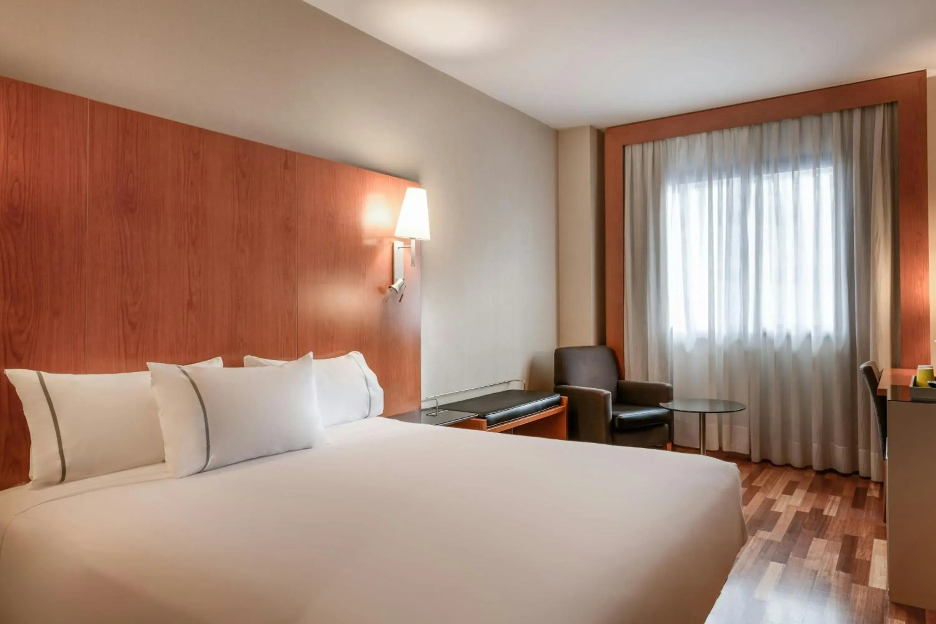 Deluxe Double Room in AC Hotel León San Antonio by Marriott Deluxe Double Room in AC Hotel León San Antonio by Marriott