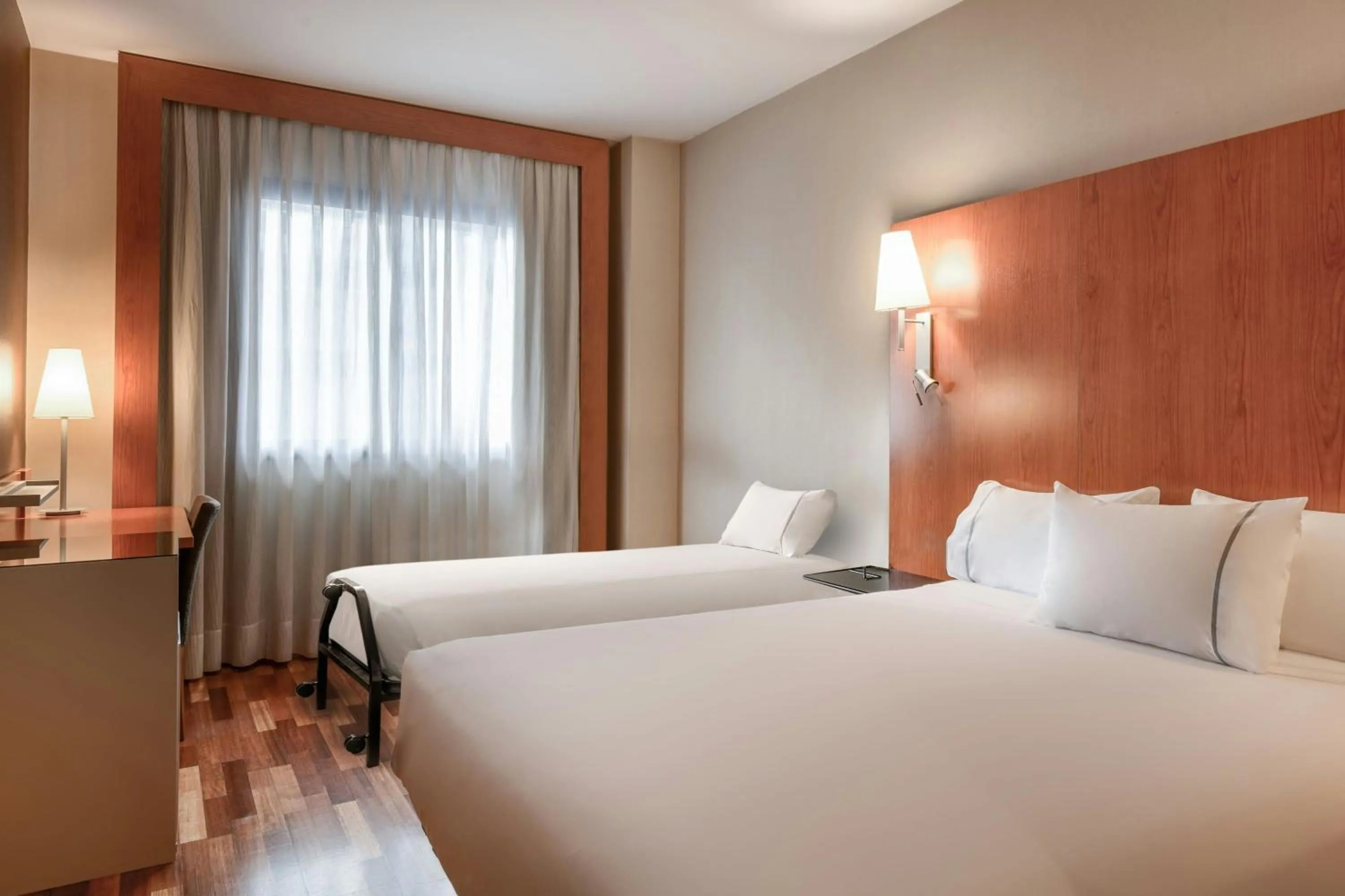 Photo of the whole room, Bed in AC Hotel León San Antonio by Marriott