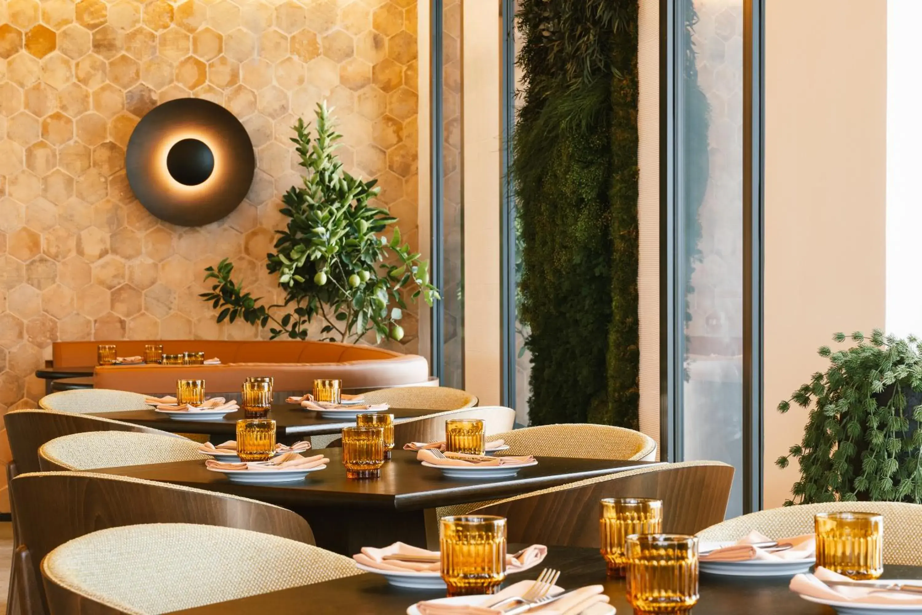 Restaurant/places to eat in The Social Hub Barcelona Poblenou Restaurant/places to eat in The Social Hub Barcelona Poblenou