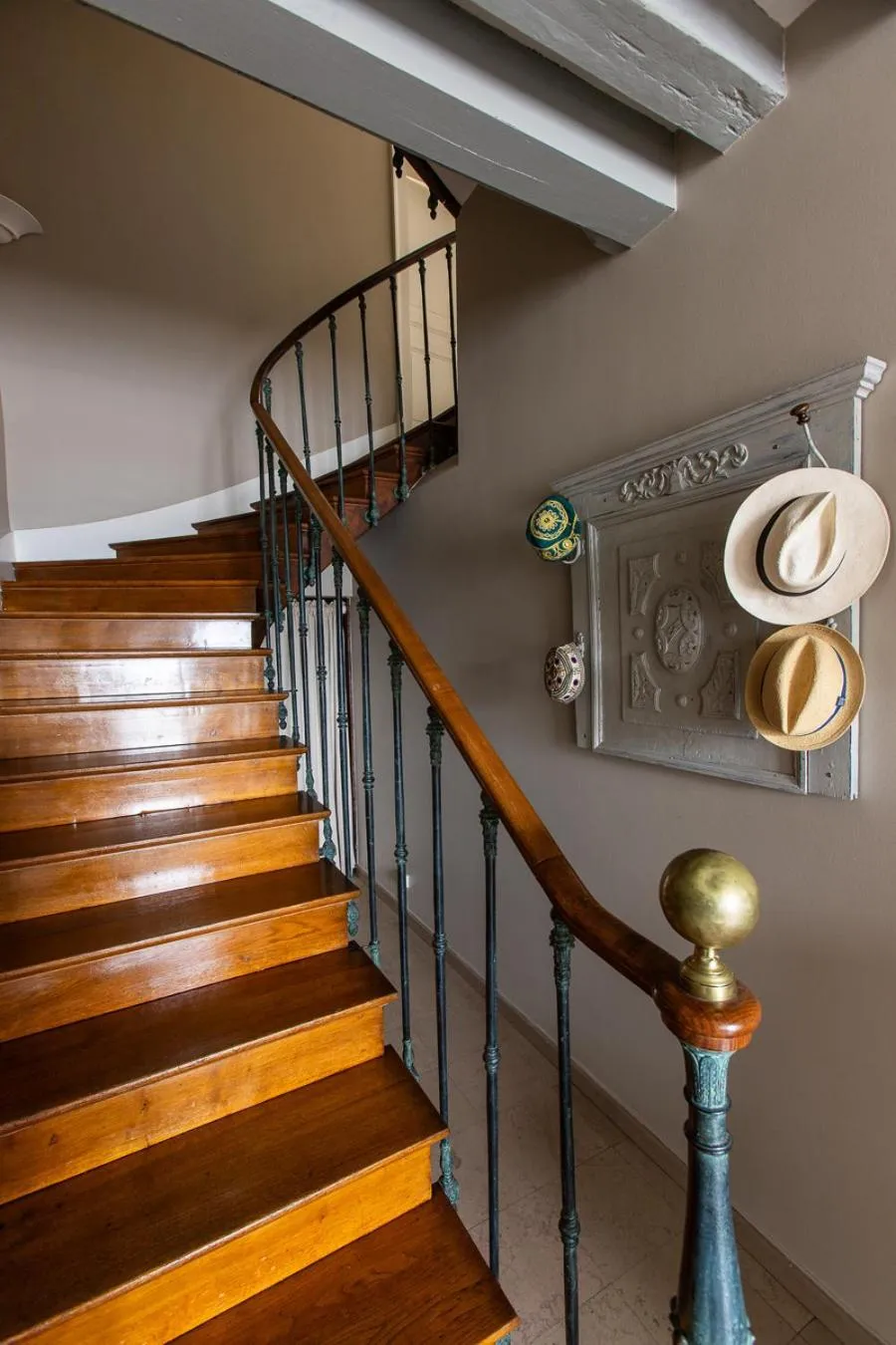 Au 16 Place Saint Louis