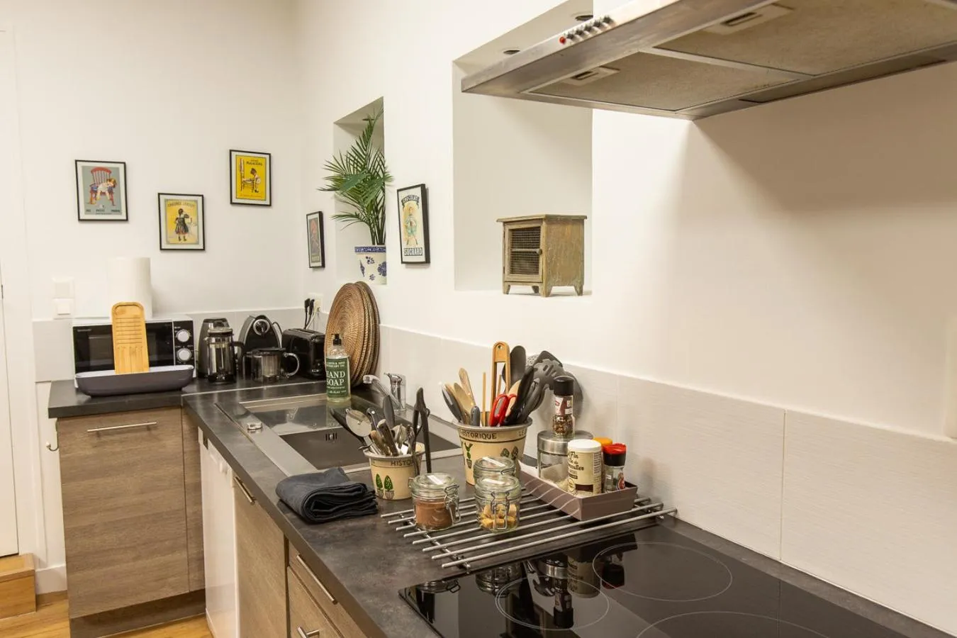 Au 16 Place Saint Louis