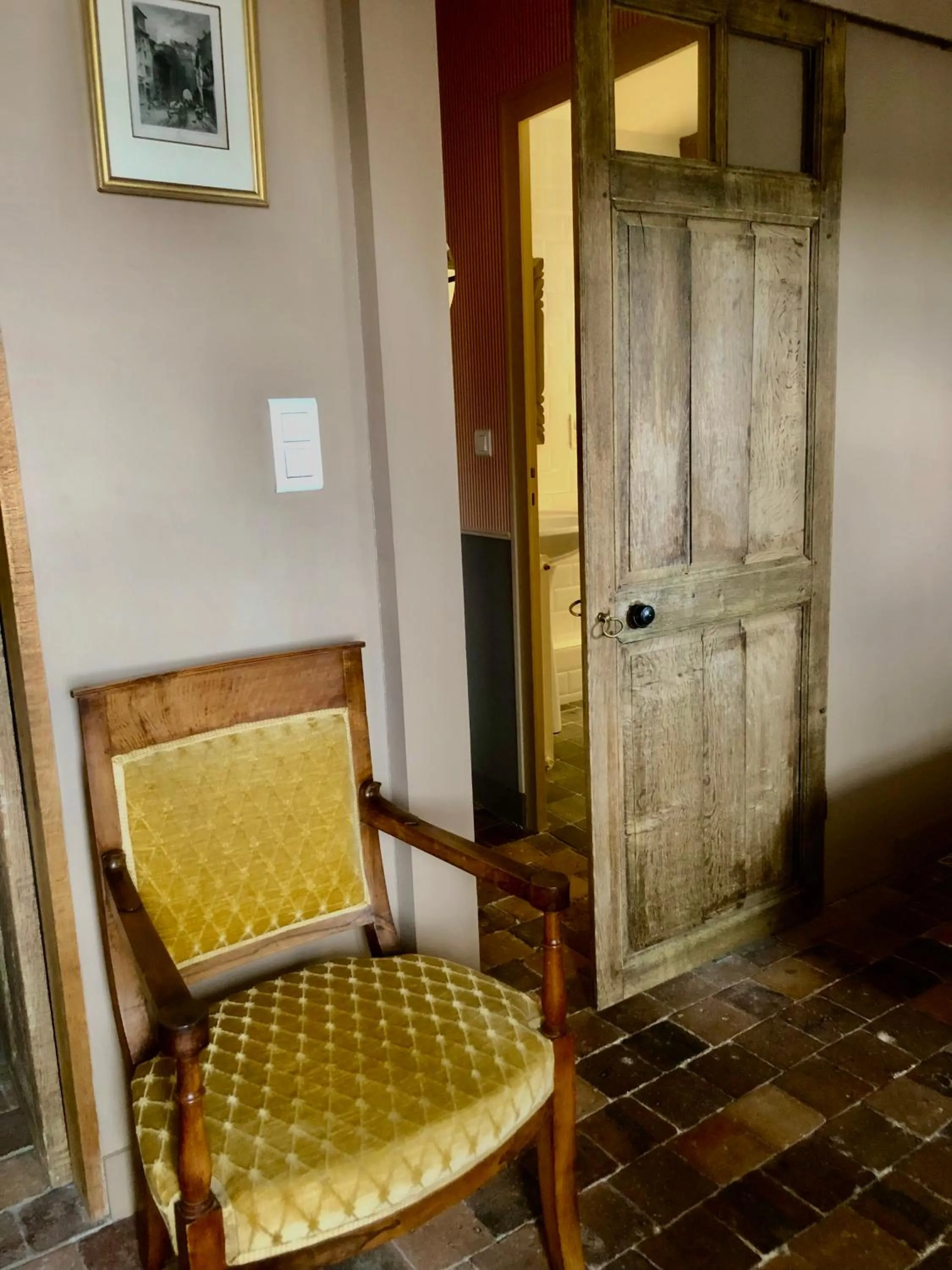 Au 16 Place Saint Louis