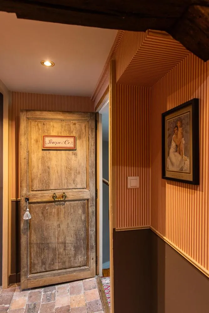 Au 16 Place Saint Louis