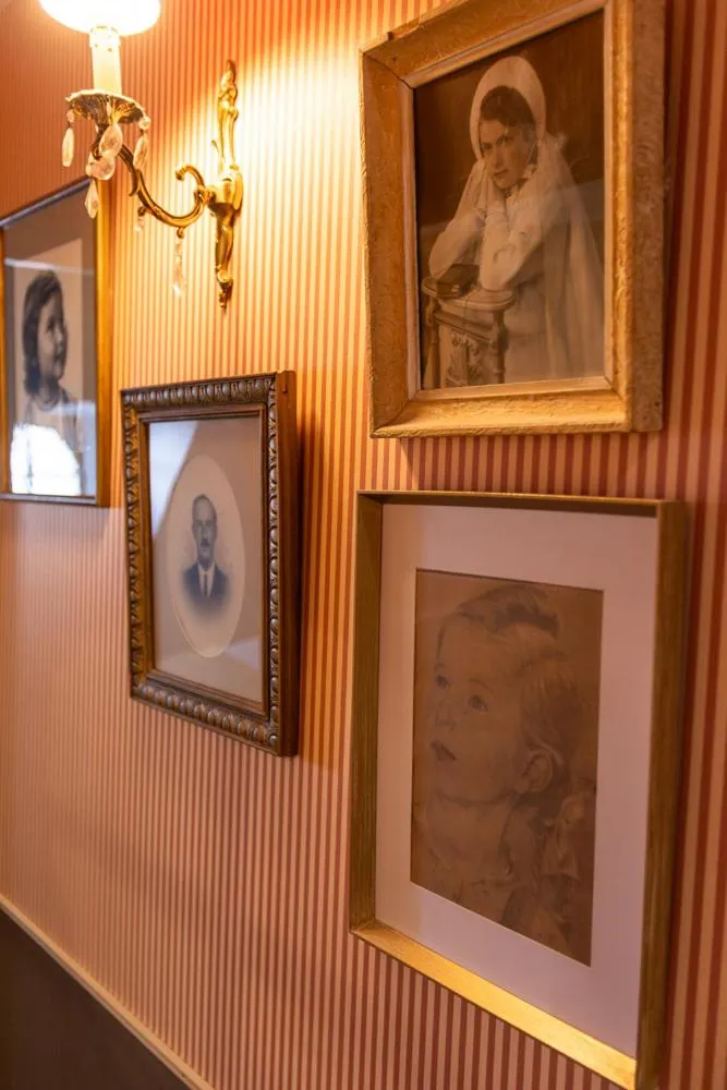 Au 16 Place Saint Louis