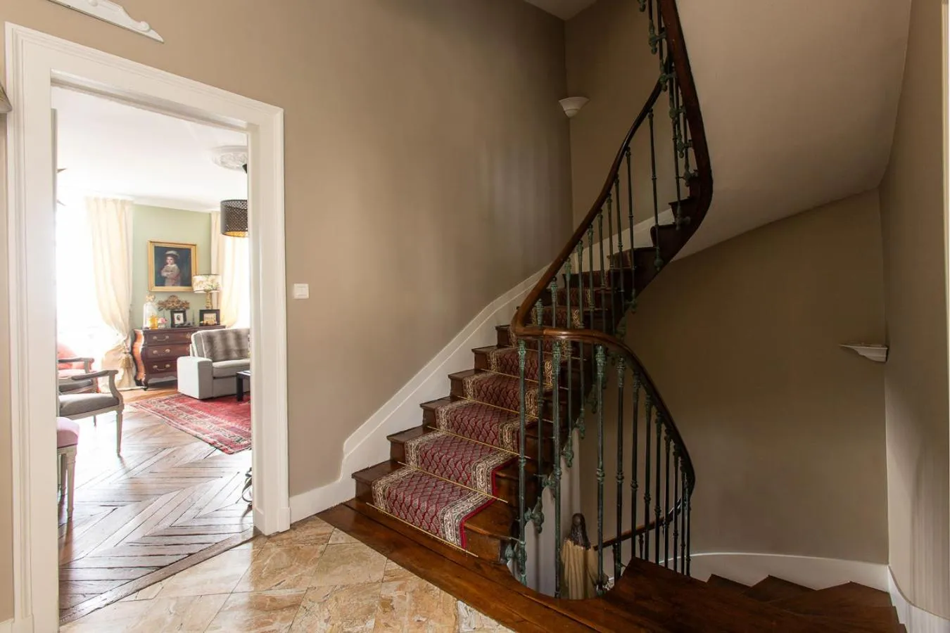 Au 16 Place Saint Louis