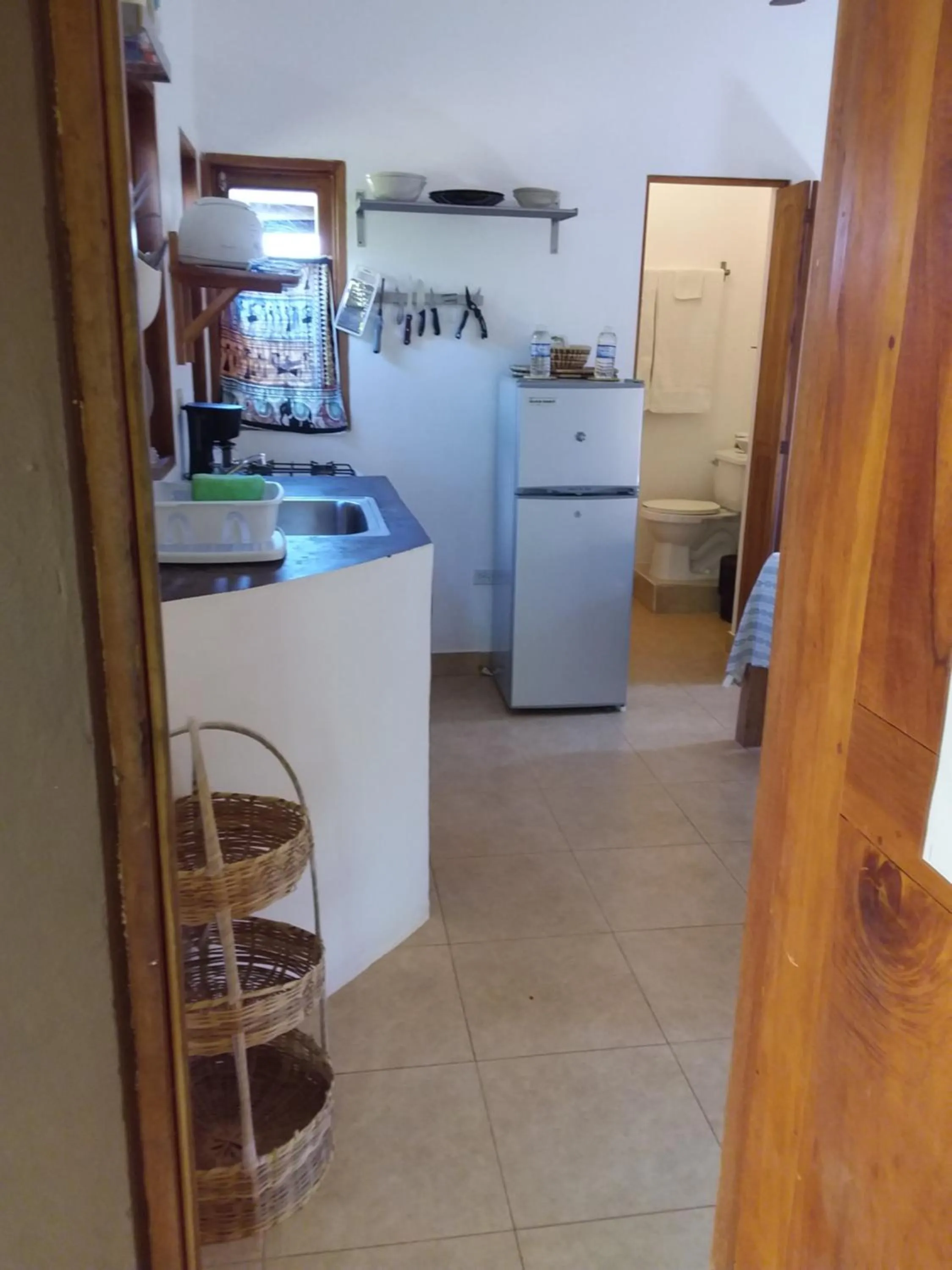 Kitchen or kitchenette in KuDehya Guesthouse