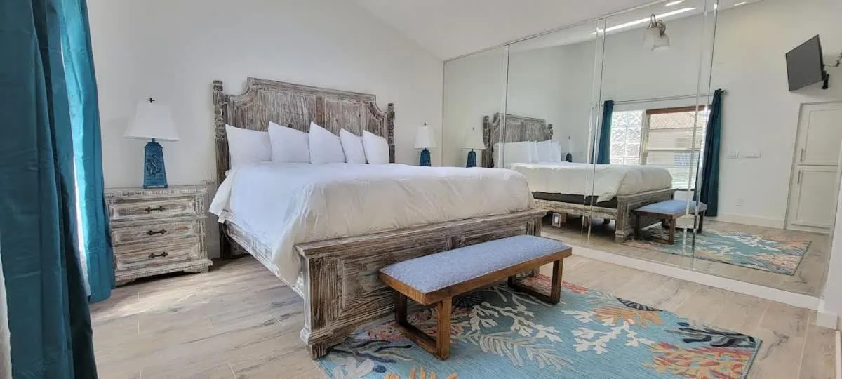 Bed in Bahama Mama House