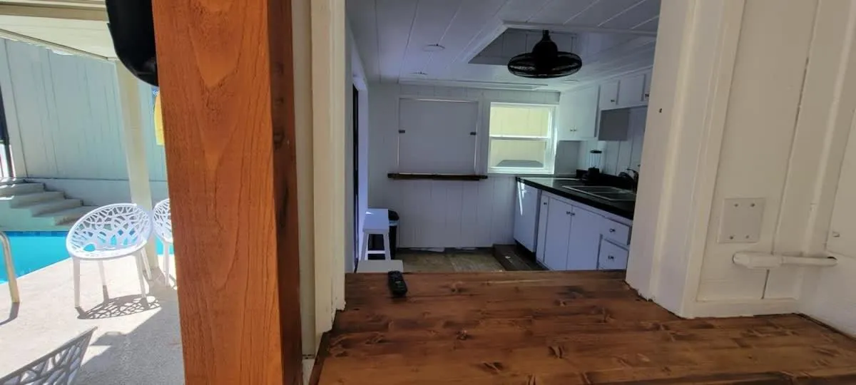 Kitchen or kitchenette in Bahama Mama House