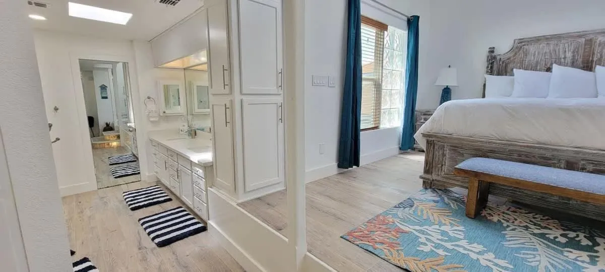 Bed in Bahama Mama House