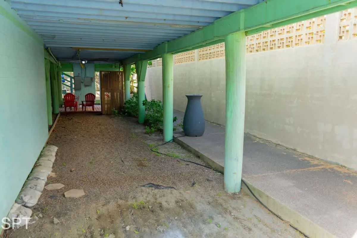 Property building in Caribbean Vibes House