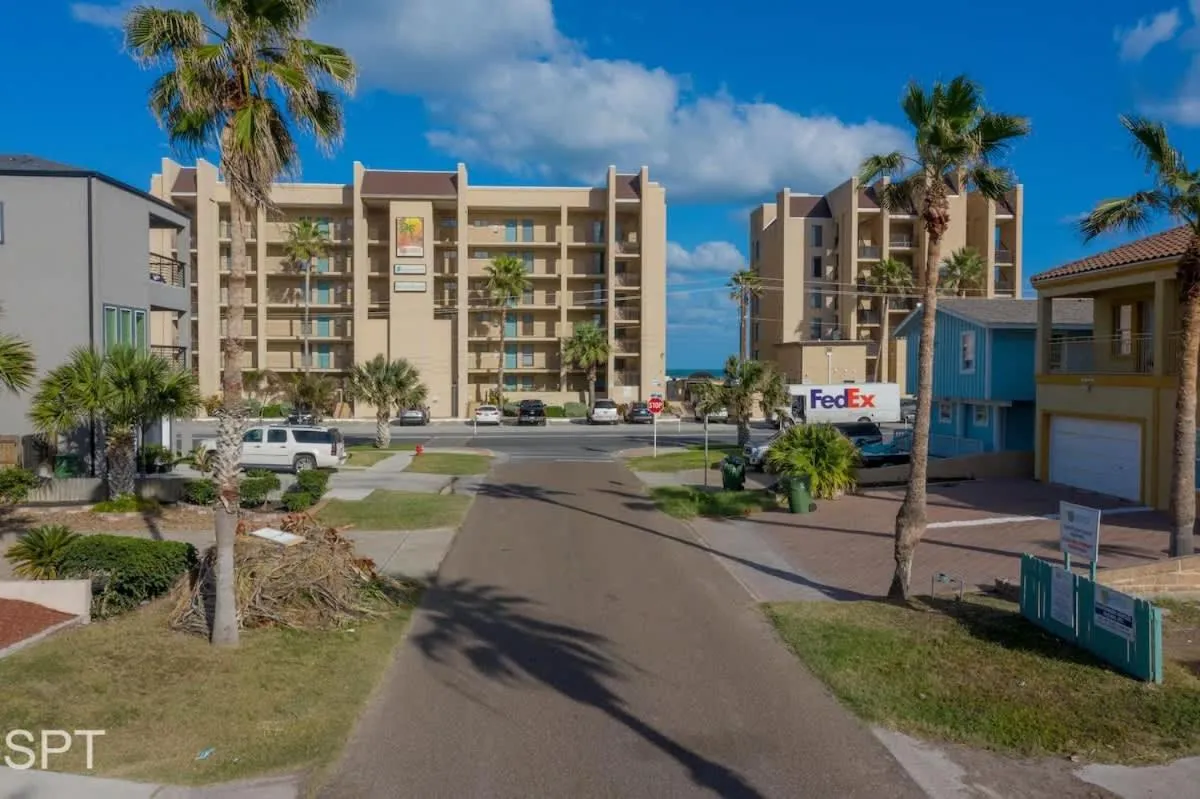 Other in Caribbean Vibes House