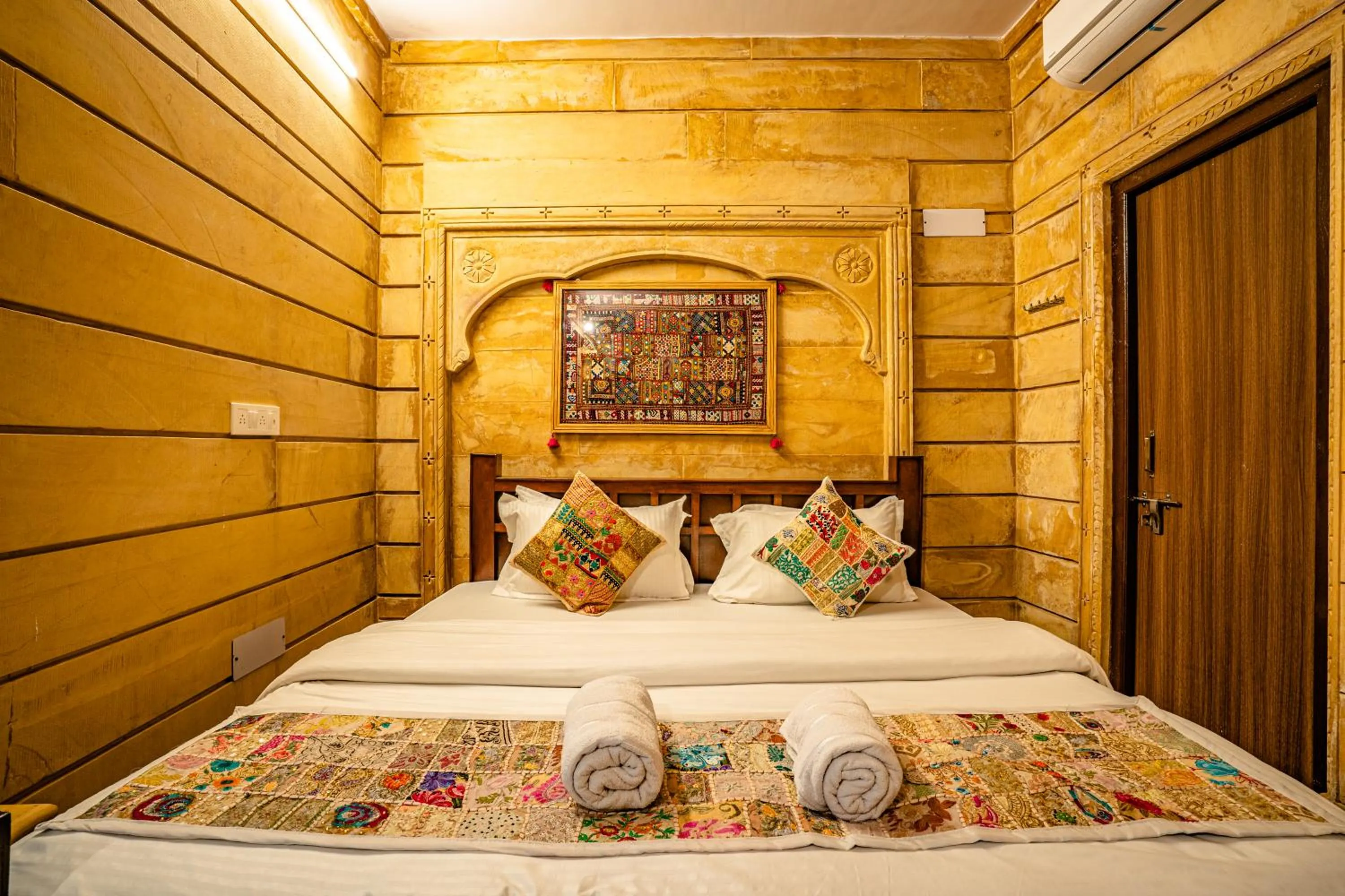 Bathroom, Bed in Relax Inn Jaisalmer