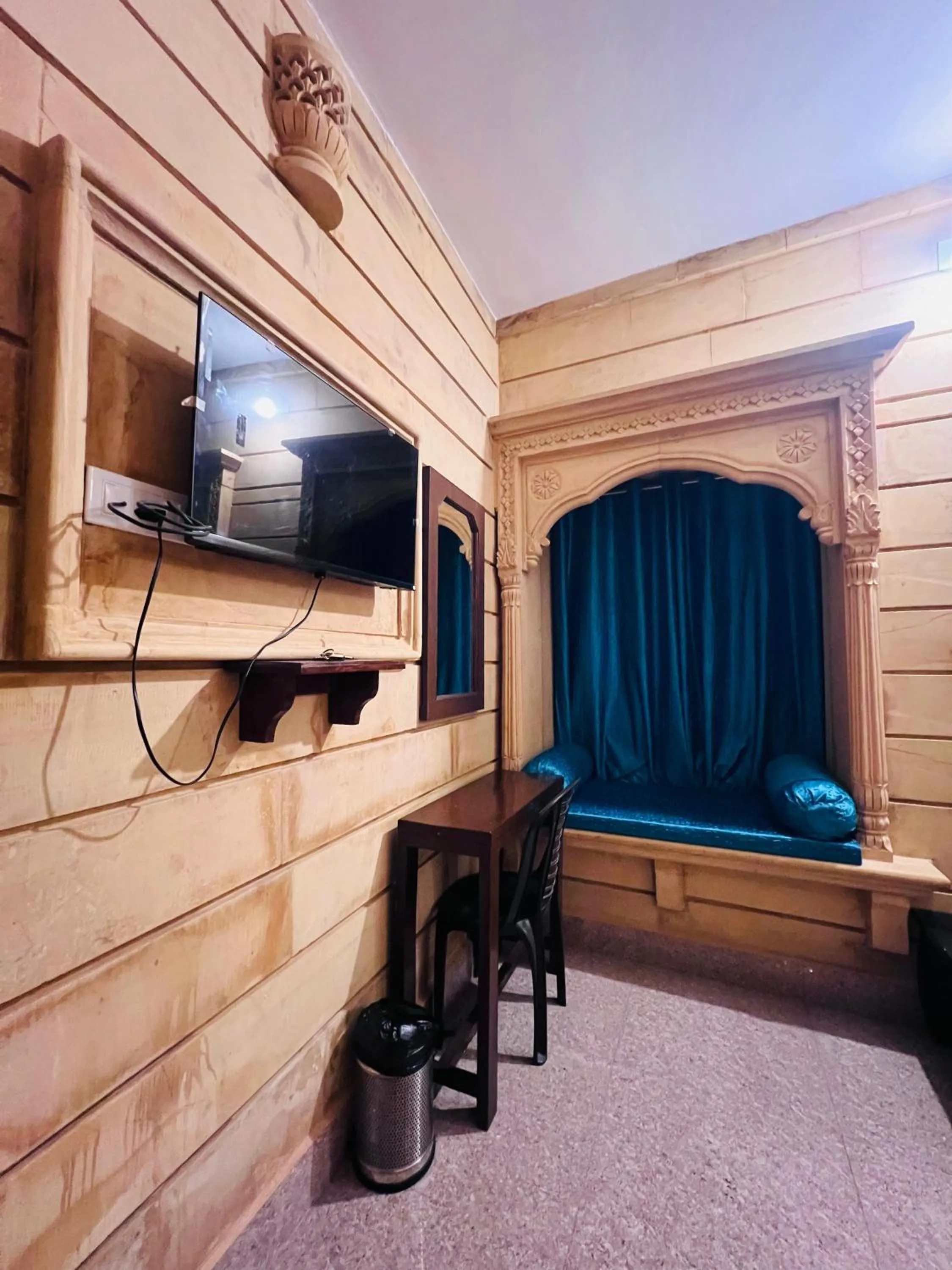 TV and multimedia in Relax Inn Jaisalmer