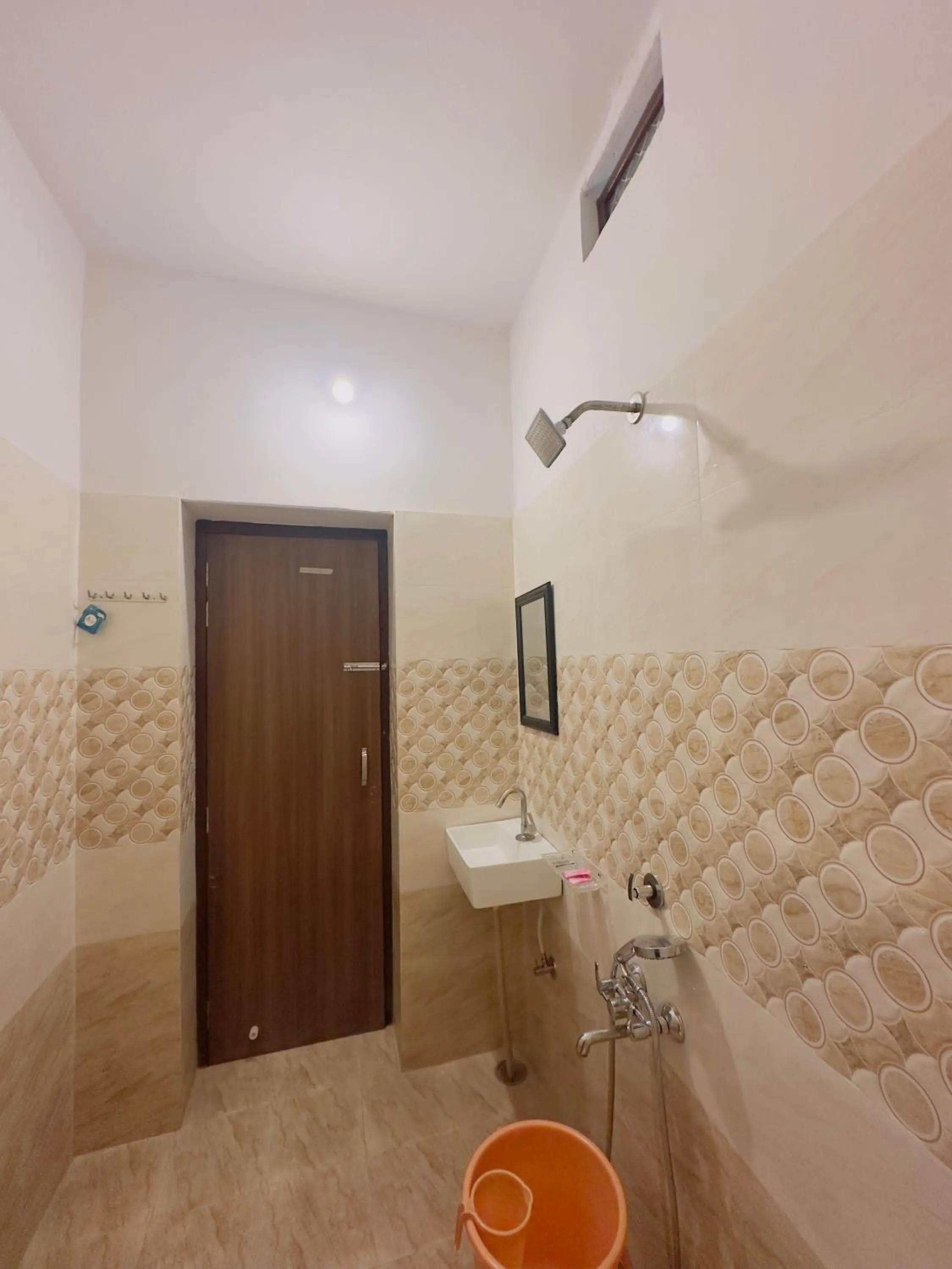 Shower in Relax Inn Jaisalmer