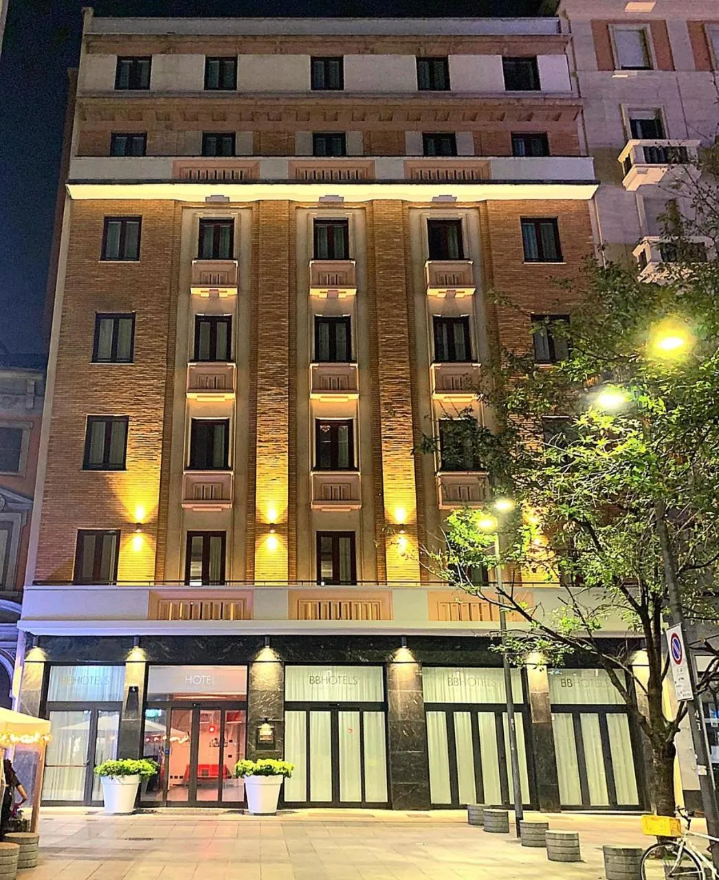 Property building in BB Hotels Smarthotel Duomo
