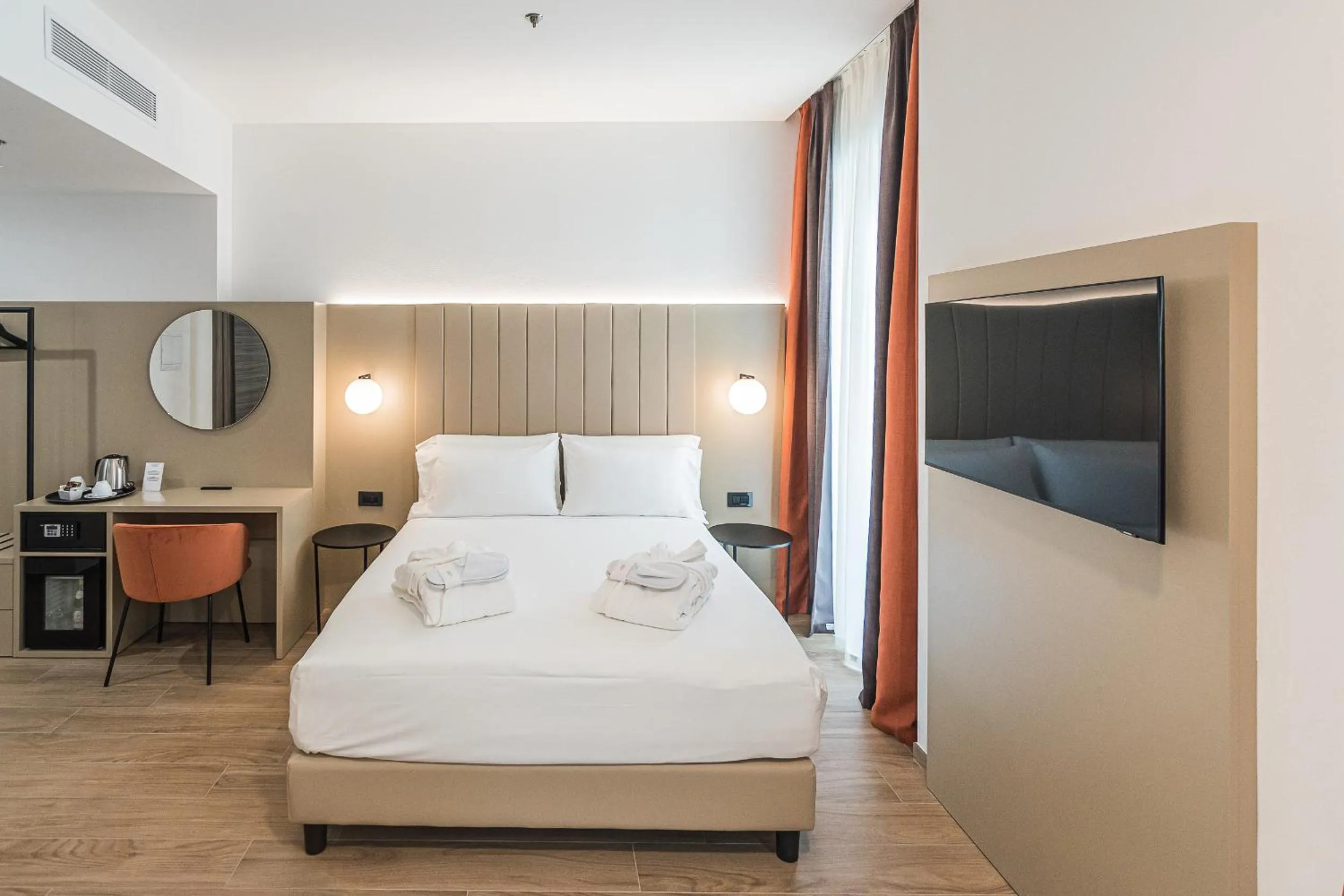 Bed in BB Hotels Smarthotel Duomo