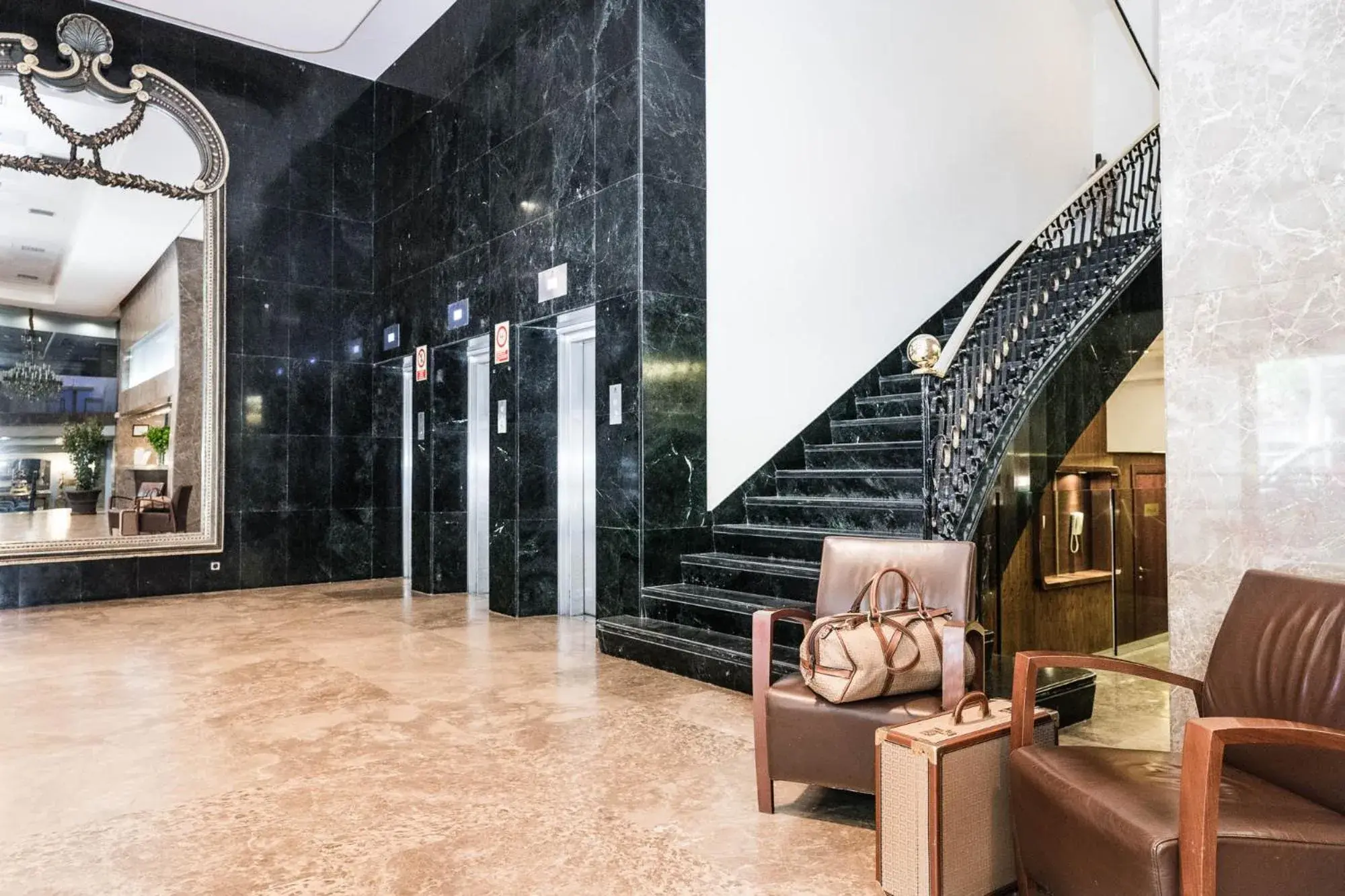 Lobby or reception in Agumar Lobby or reception in Agumar