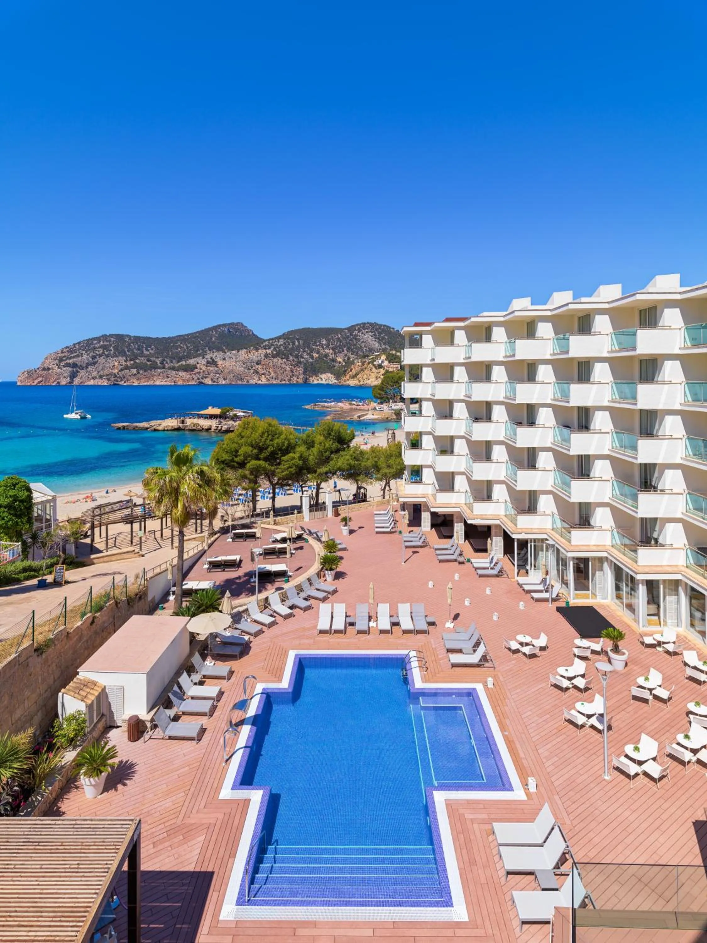 Swimming pool in Boutique Hotel H10 Blue Mar - Adults Only