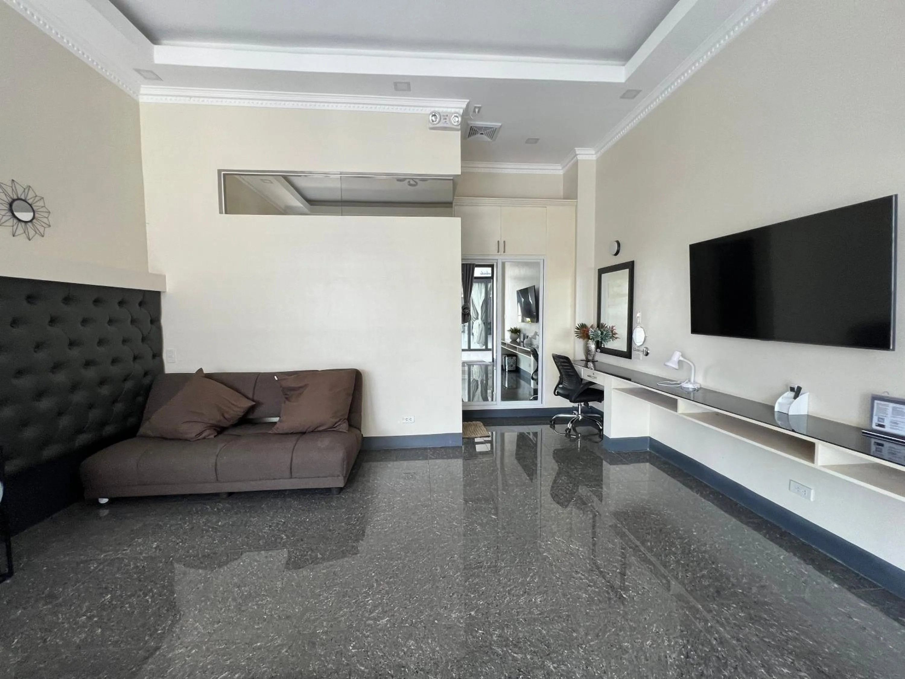 Seating area in Dampa Poolside Events & Accommodation