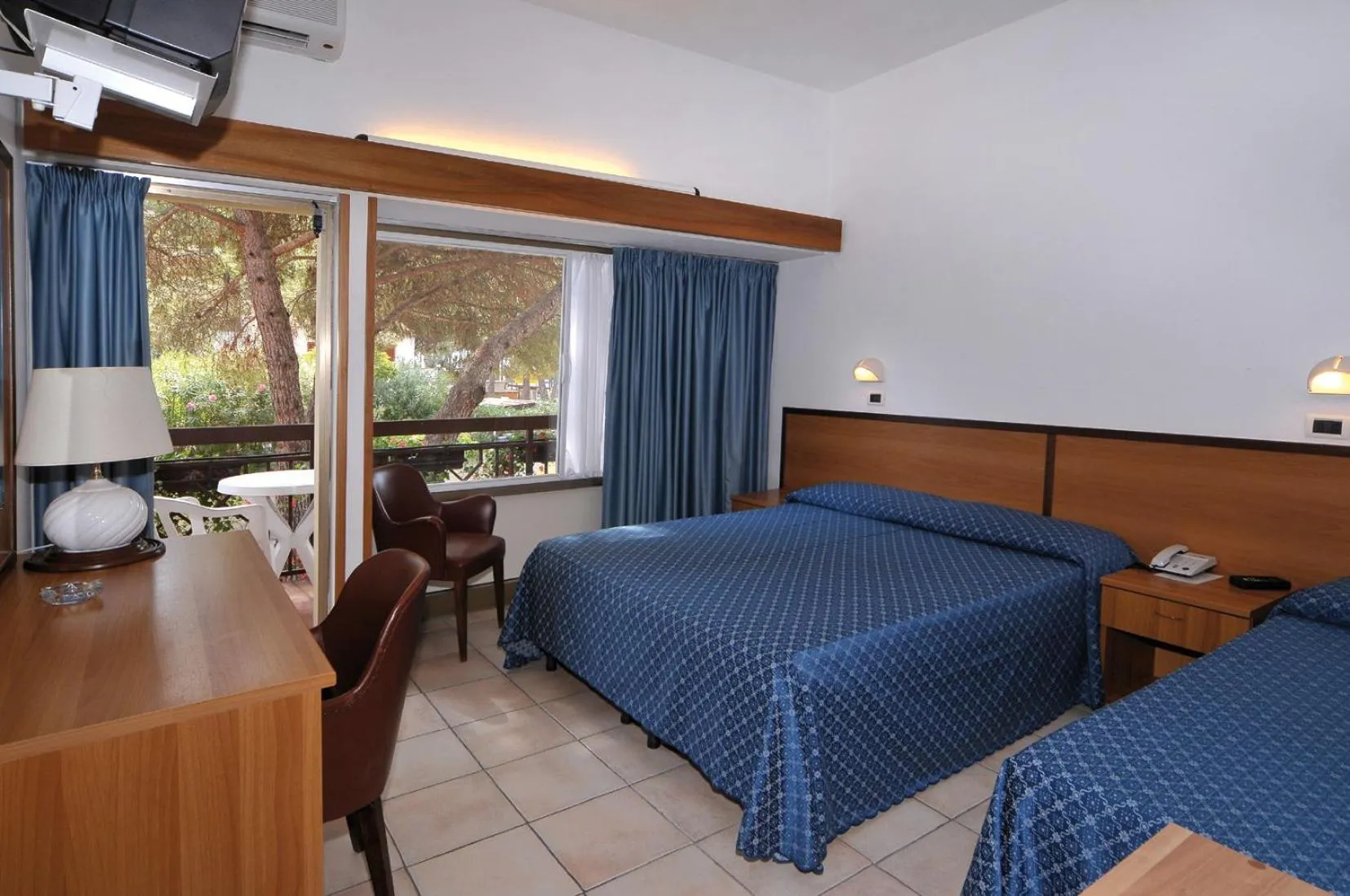 Photo of the whole room in Hotel Lilly