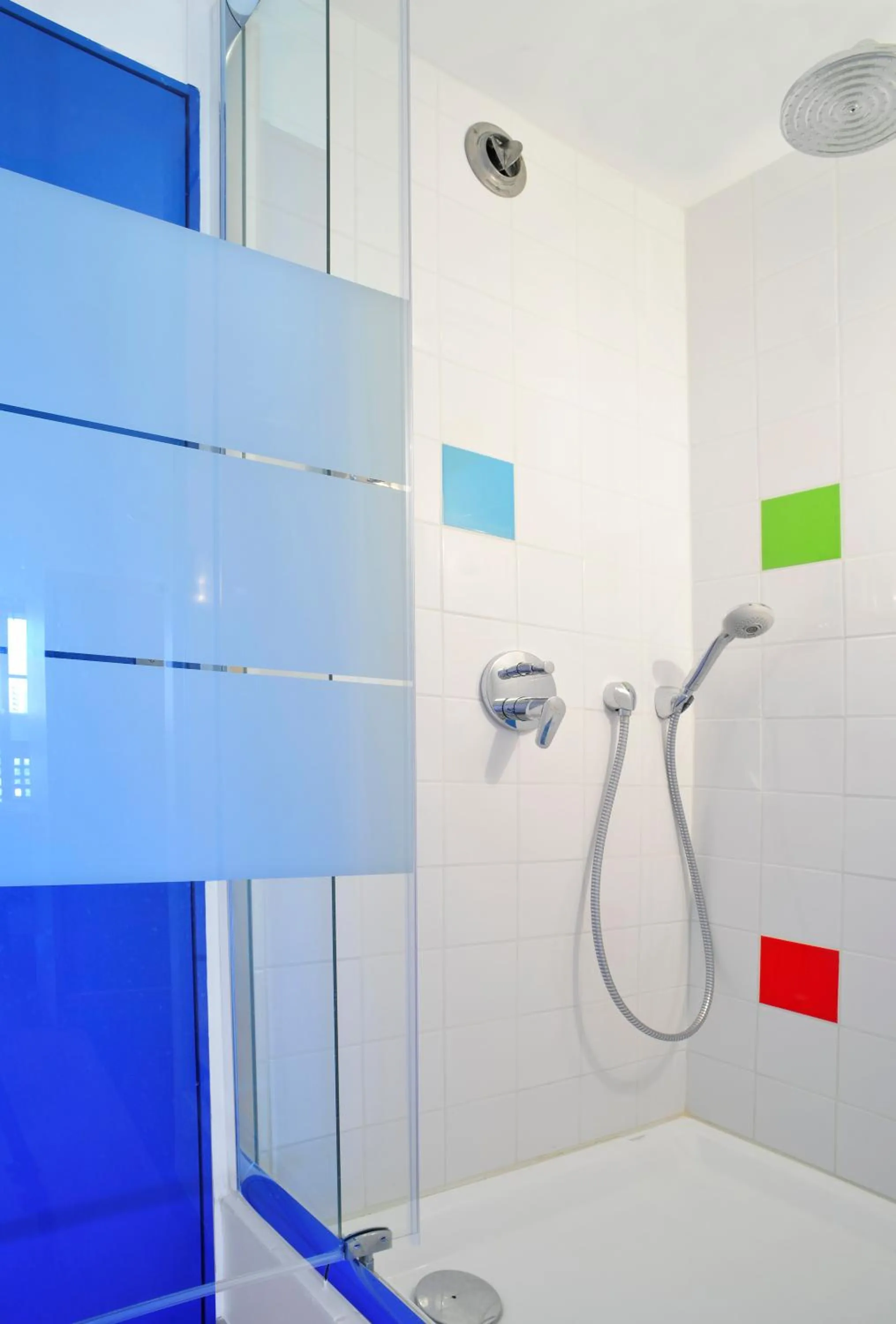 Shower in Hotel le Corbusier