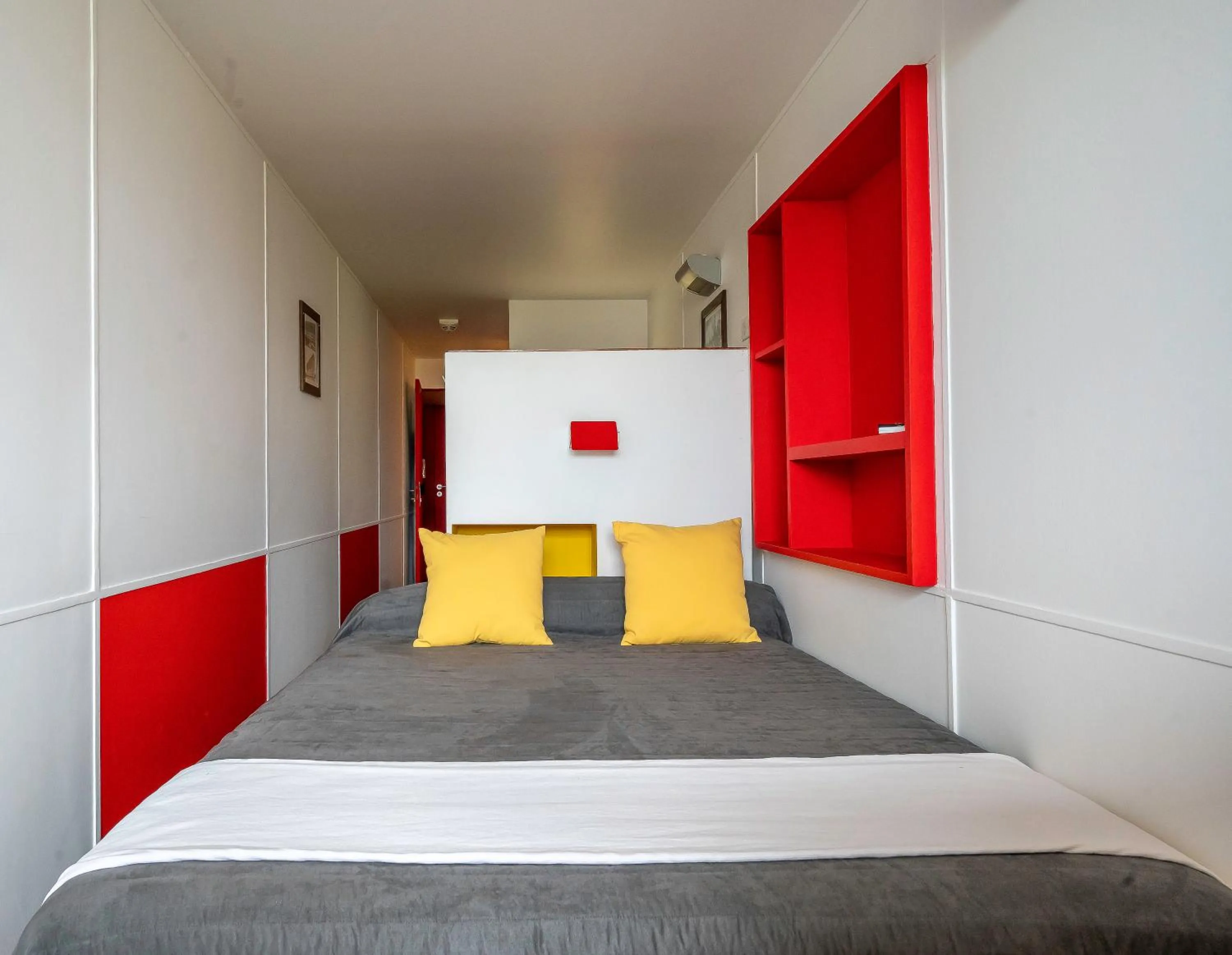 Decorative detail, Bed in Hotel le Corbusier