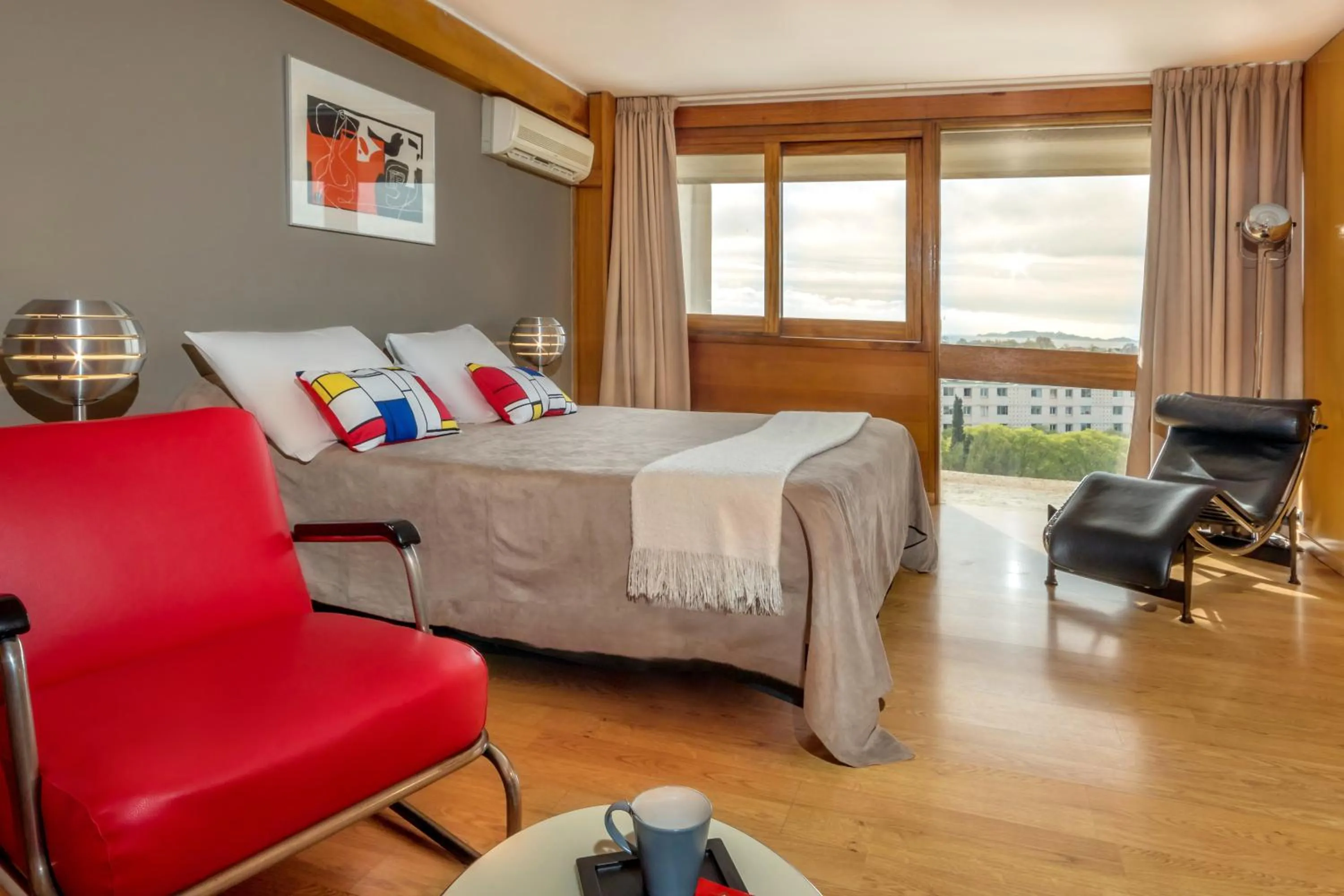 Bedroom, Bed in Hotel le Corbusier