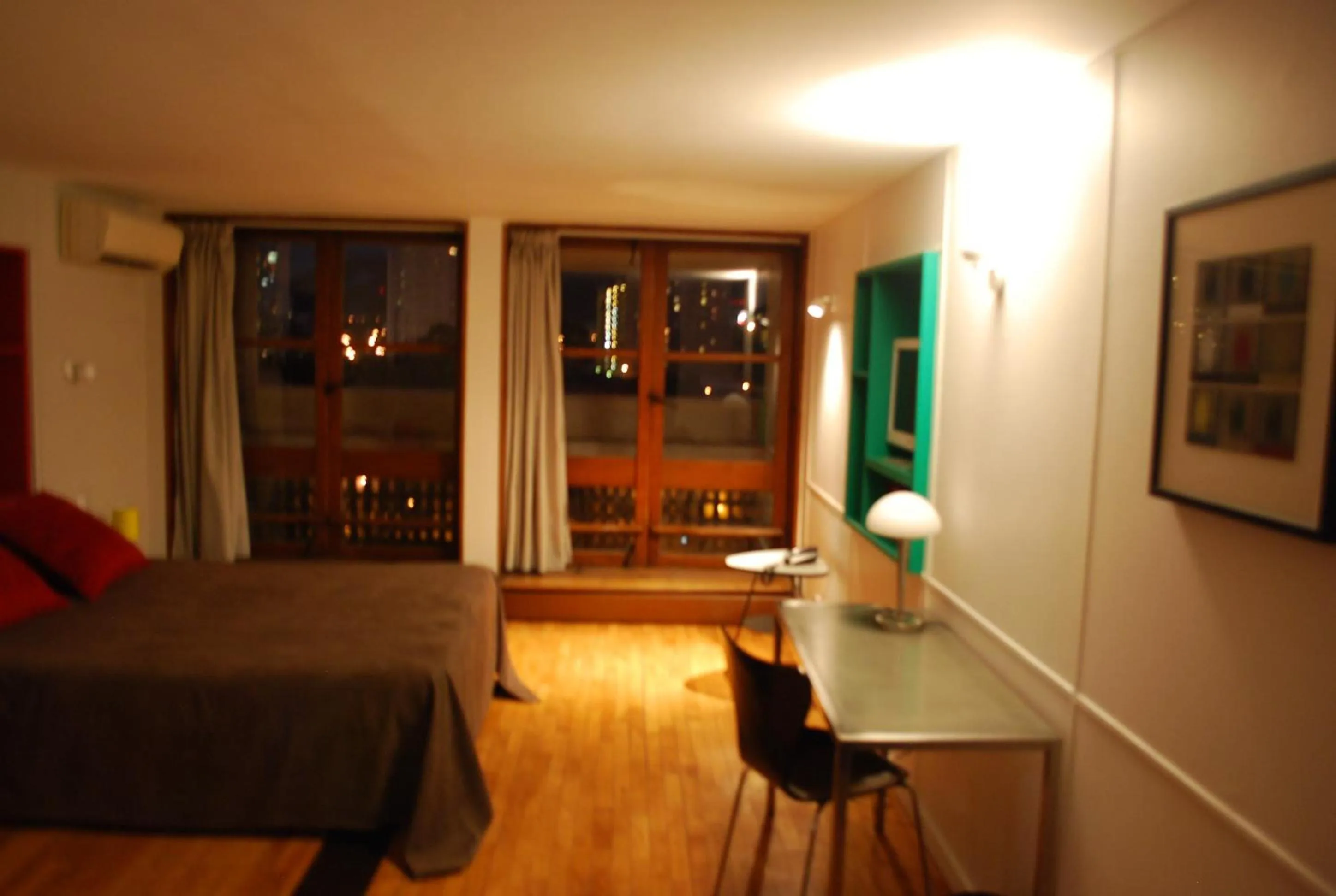 Bedroom in Hotel le Corbusier