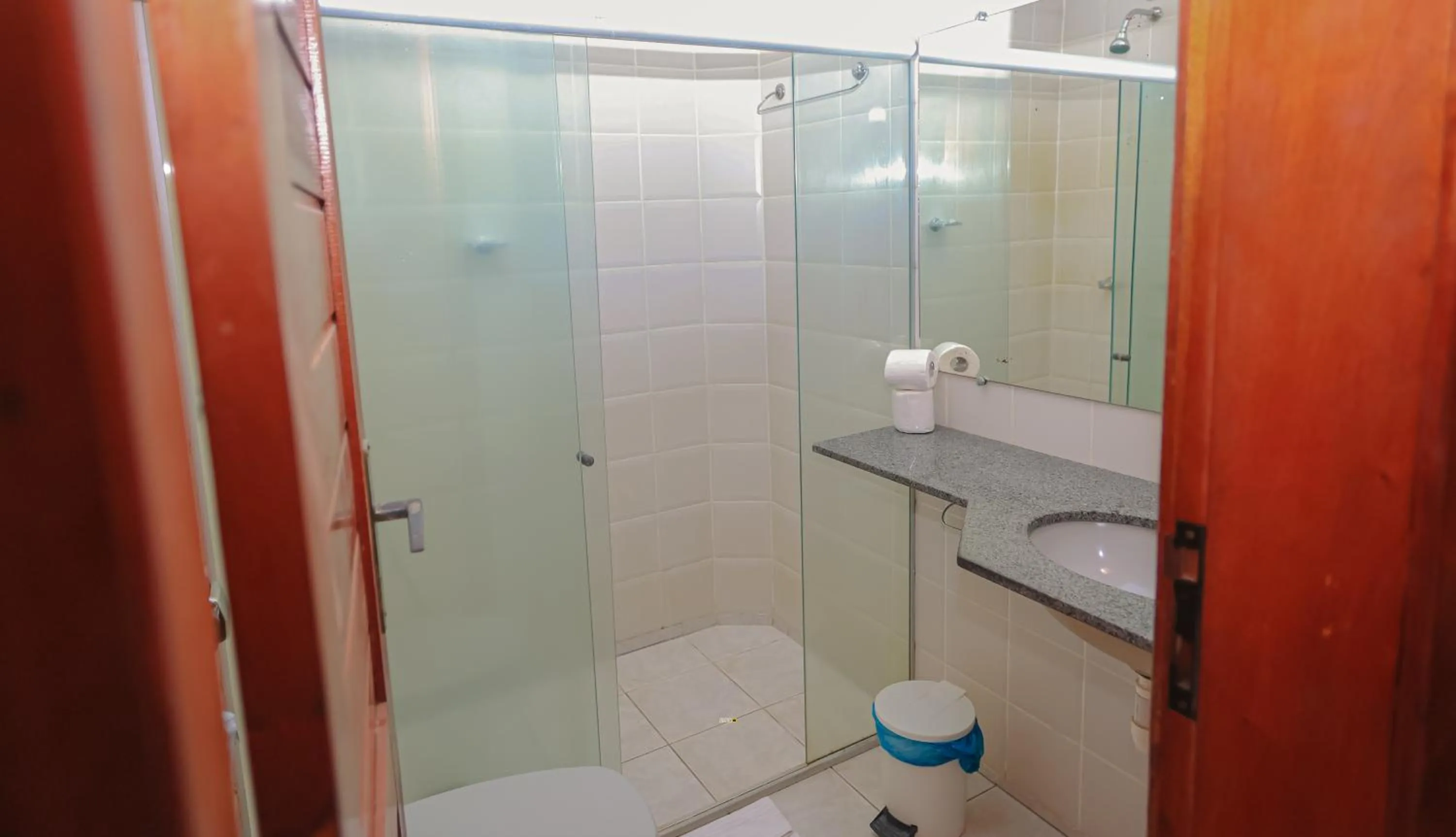 Shower in Boulevard Flats Maré Mansa