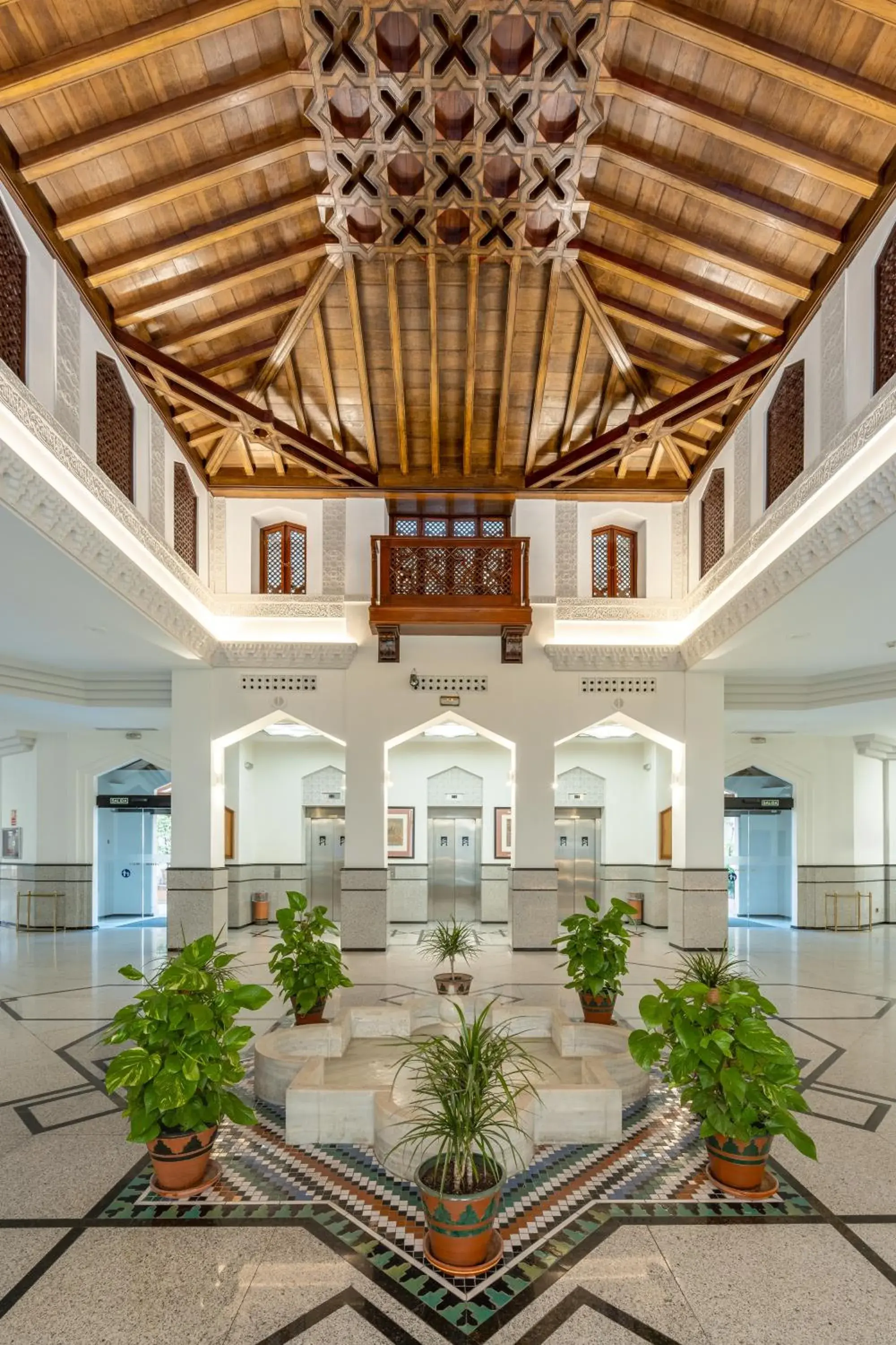 Lobby or reception in Hotel Saray Lobby or reception in Hotel Saray