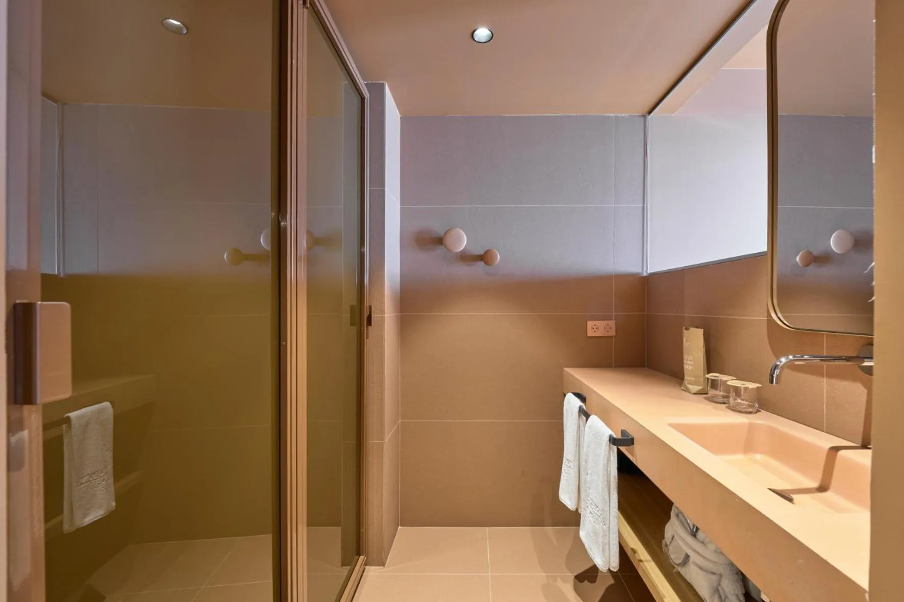 Bathroom in Barcelona Princess