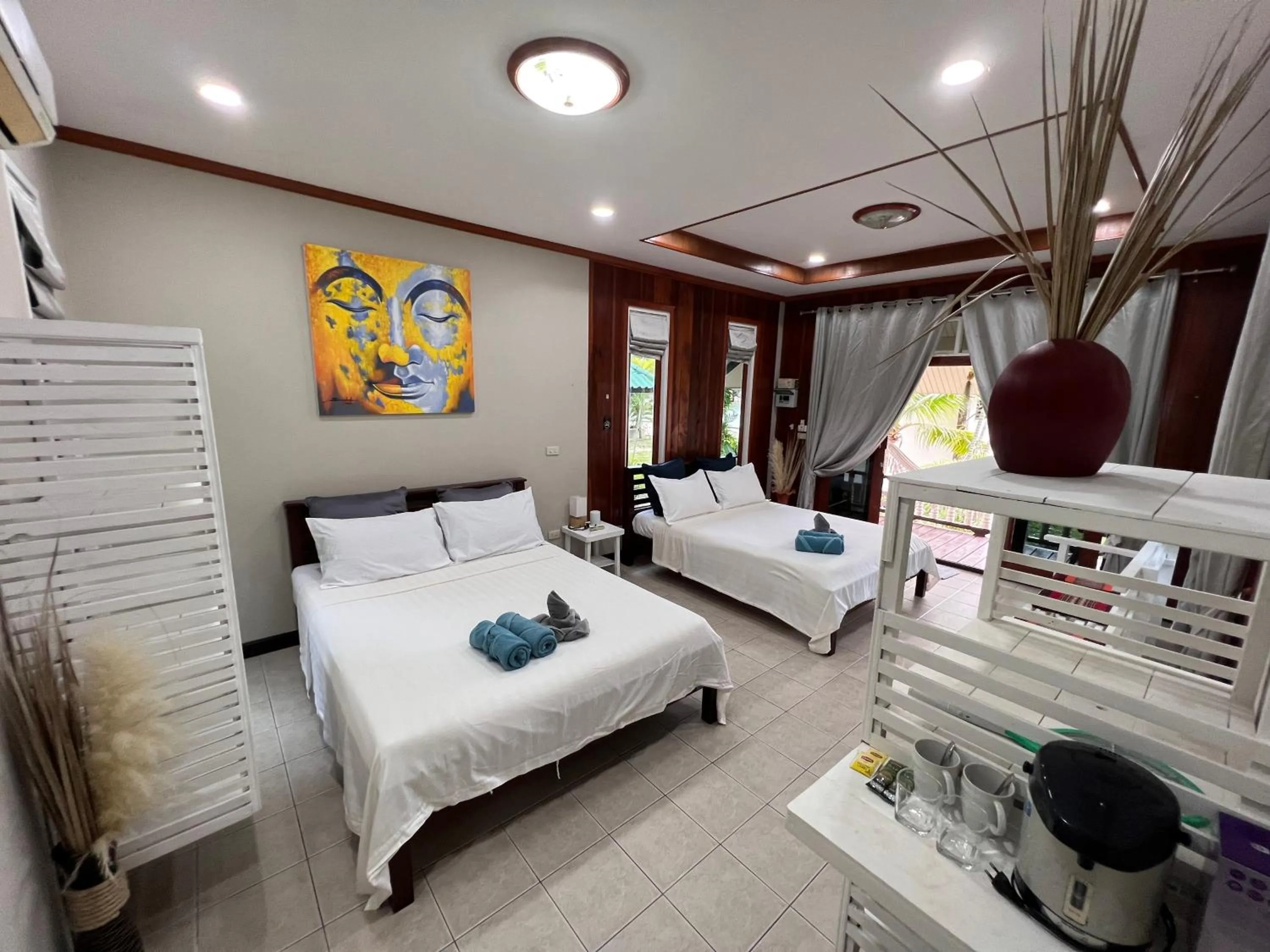 Photo of the whole room, Bed in Sense Asia