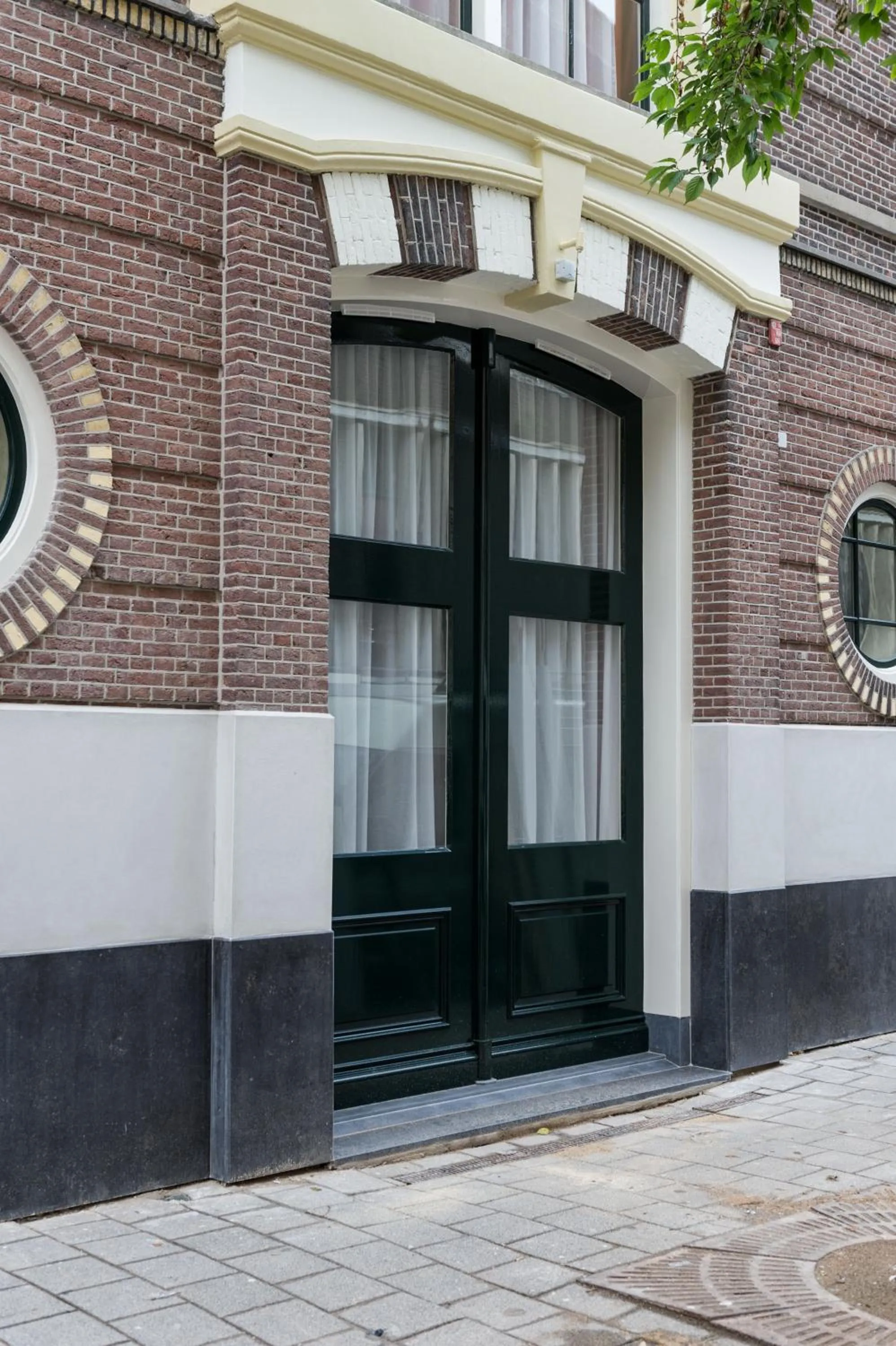 Facade/entrance in Golden Mansion Aparthotel