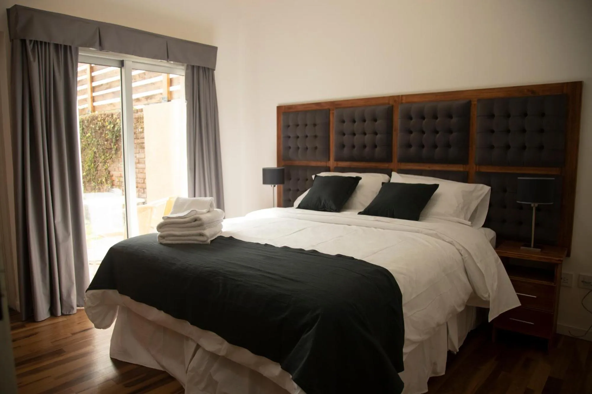 Bedroom, Bed in Rozas Apart
