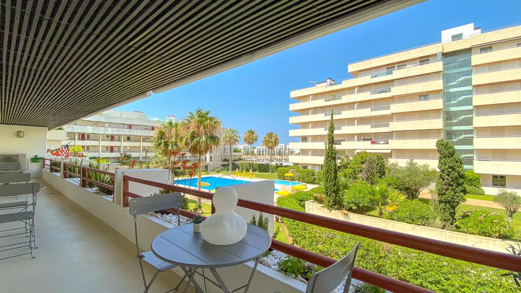 YES! Incrível Vista Piscina T2 HsR Vilamarina