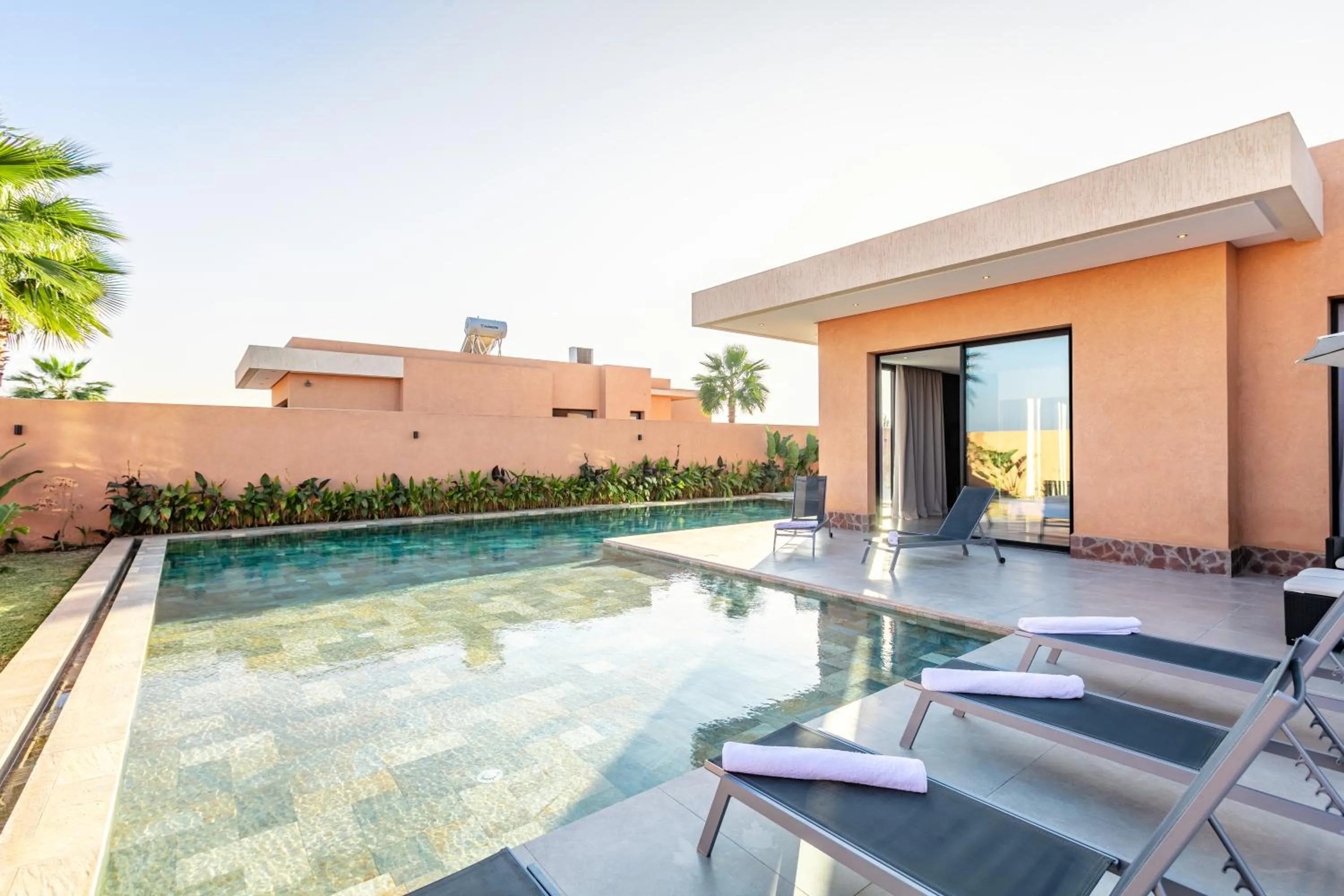 Villa Perle Rouge, Piscine , Cuisinière, Billard, playStation5