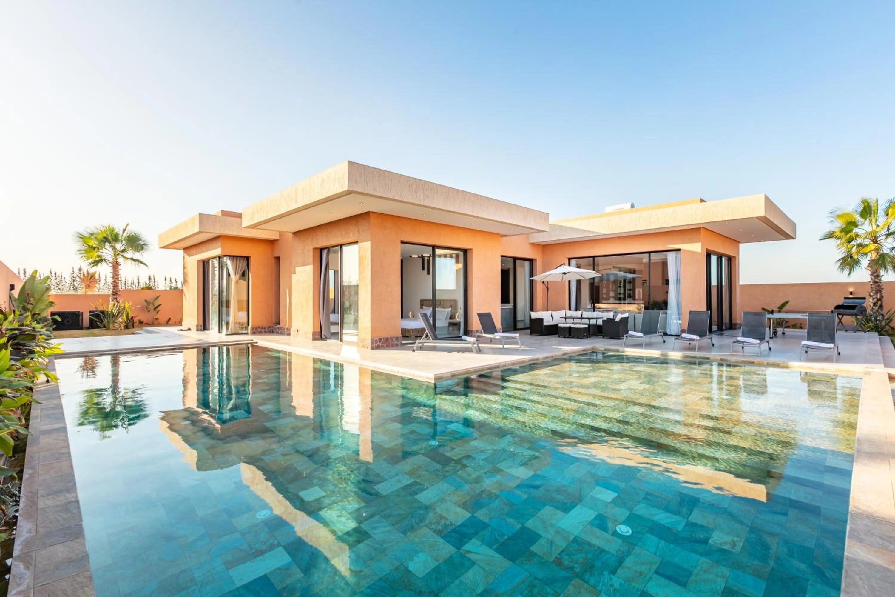 Villa Perle Rouge, Piscine , Cuisinière, Billard, playStation5