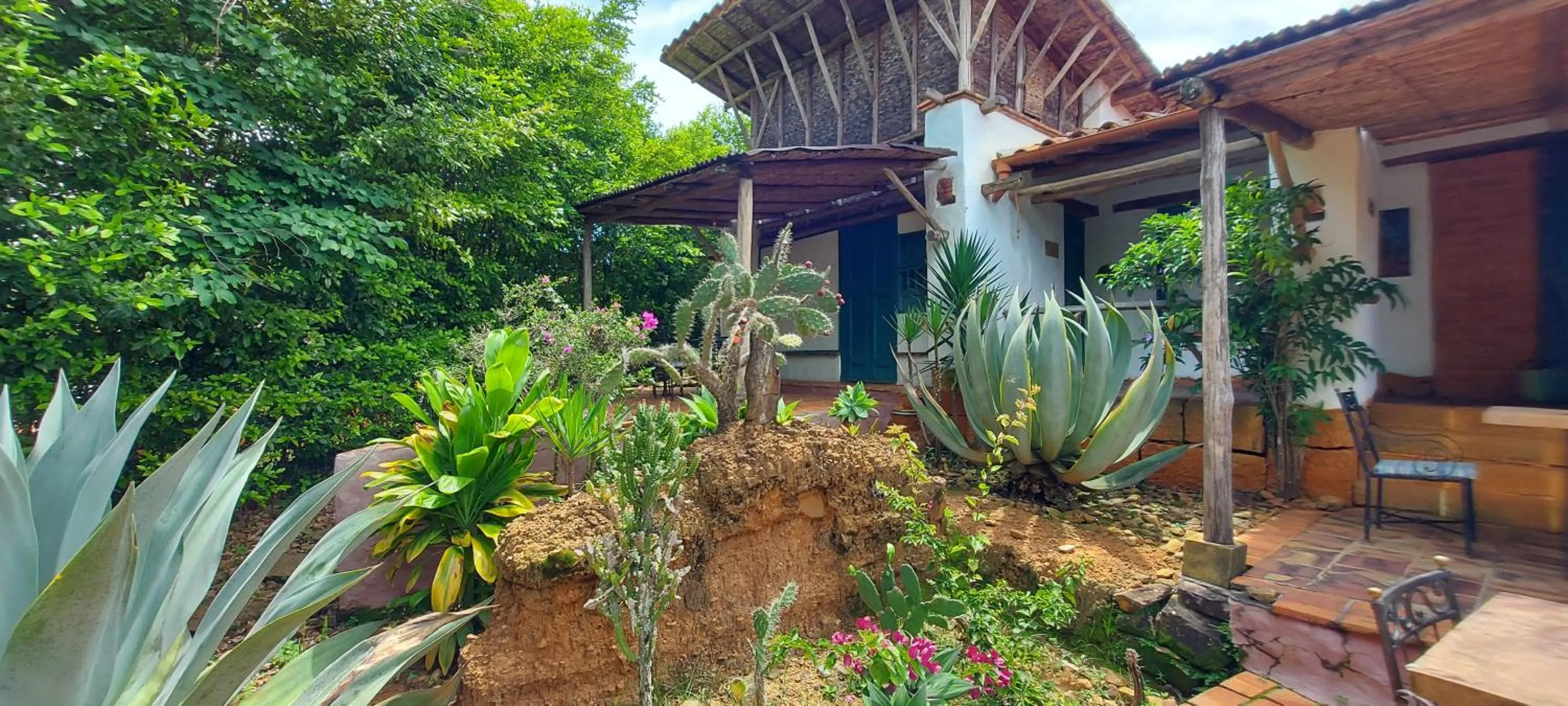 Property building in Hotel Spa El Cogollo By MH