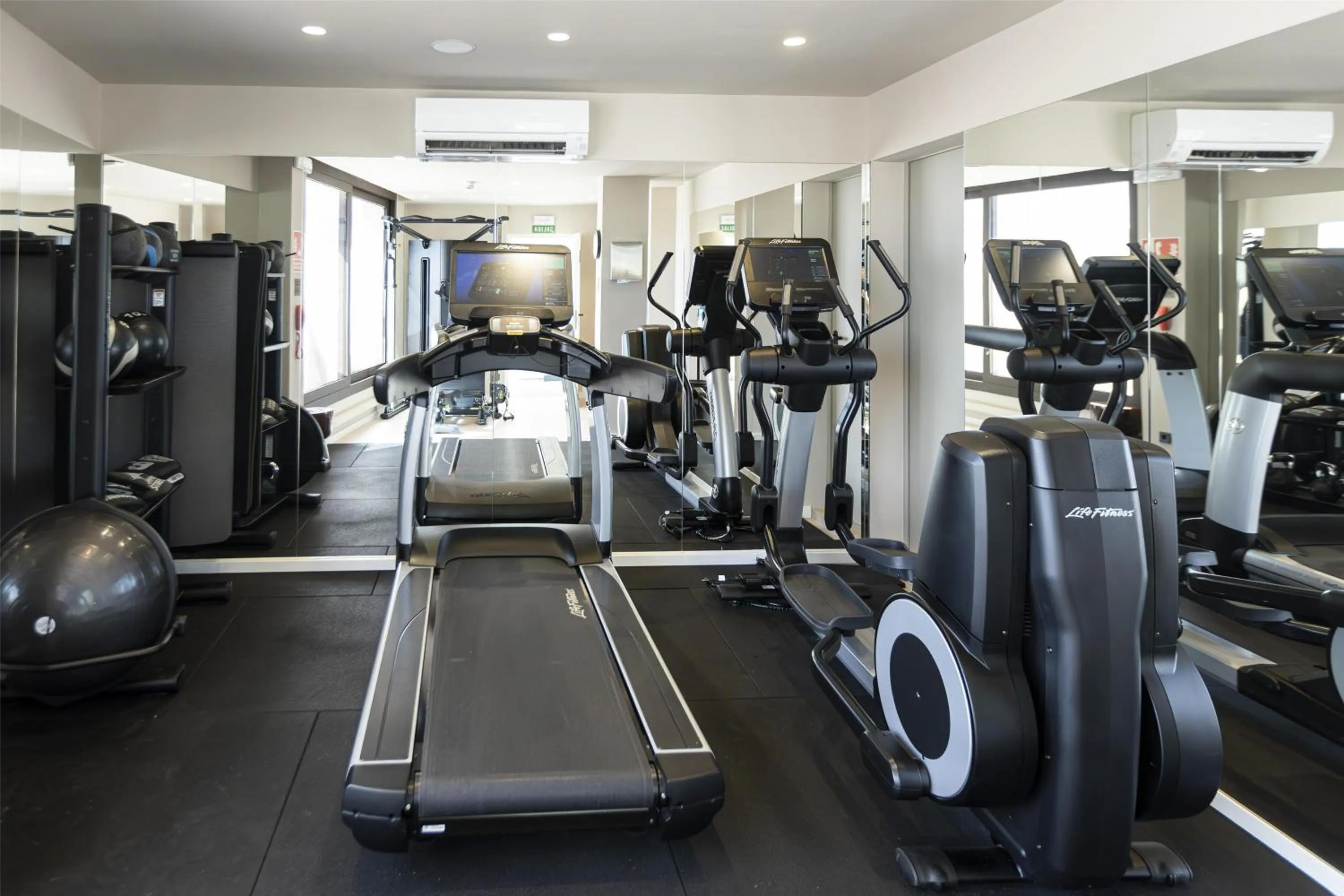 Fitness centre/facilities in Via Sants Hotel Barcelona, Tapestry Collection By Hilton