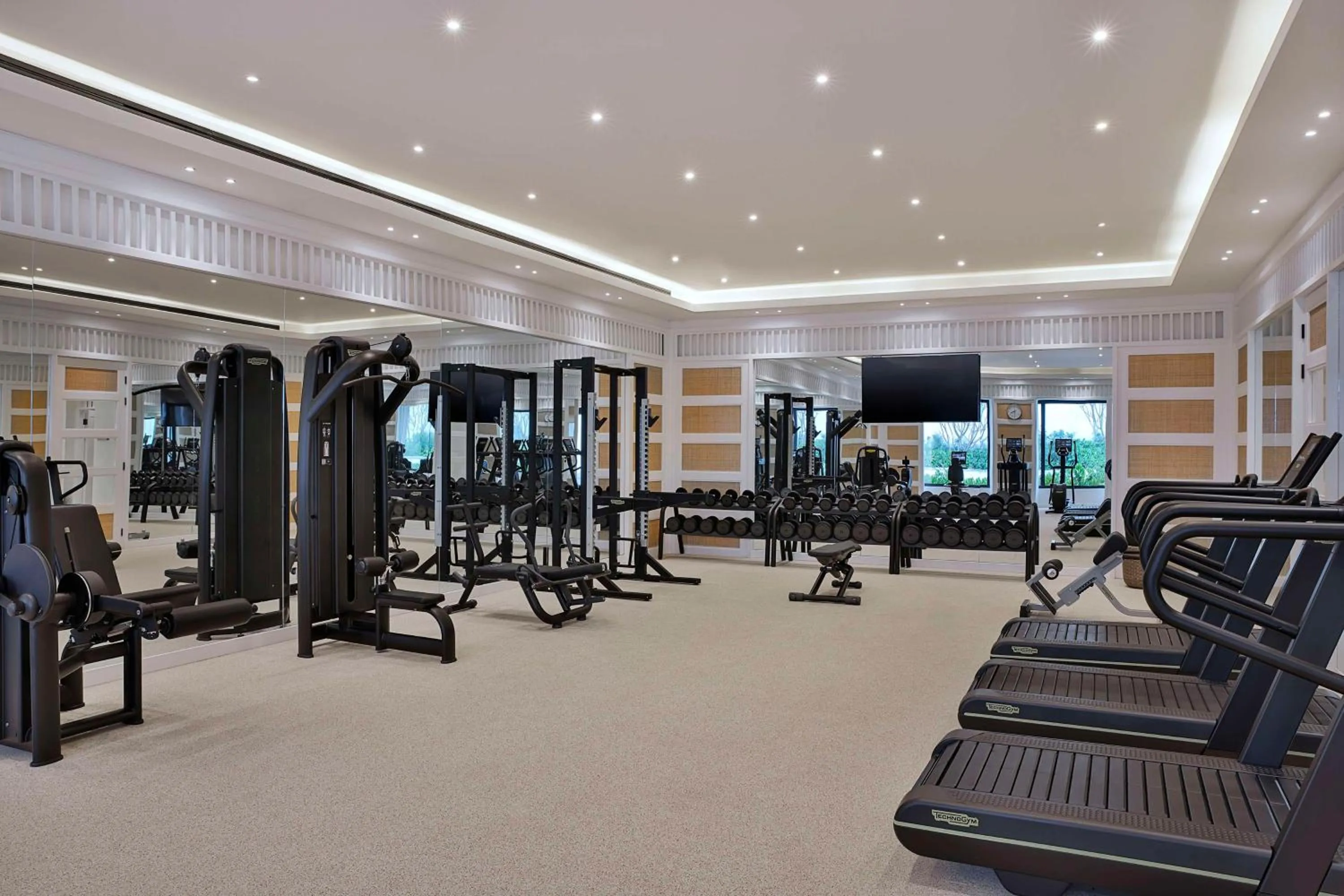 Fitness centre/facilities in Maysan Doha, LXR Hotels & Resorts